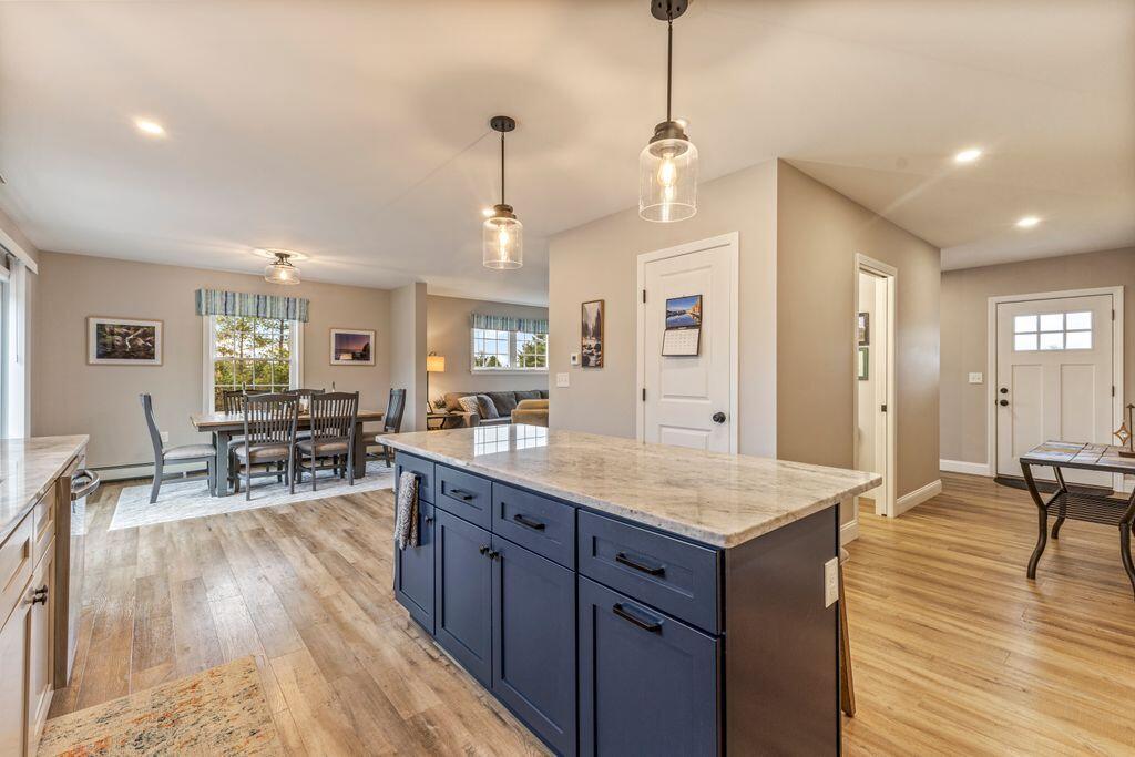 11 Estes Drive, Standish, ME, 04085