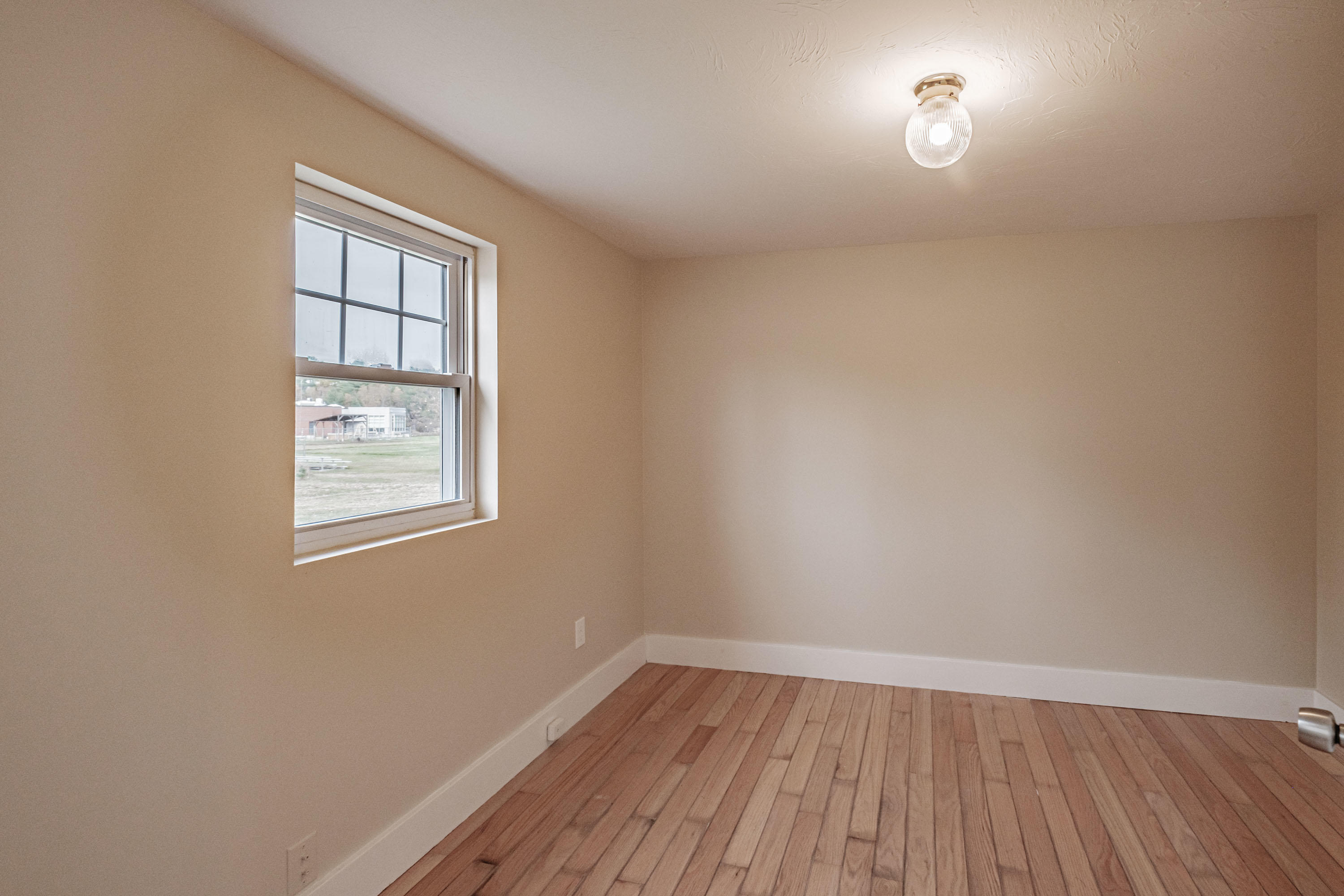 443 High Street, Paris, ME, 04281-6507