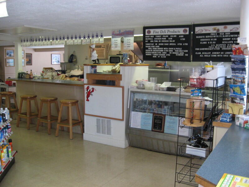 10 Shore Road, York, ME, 03909