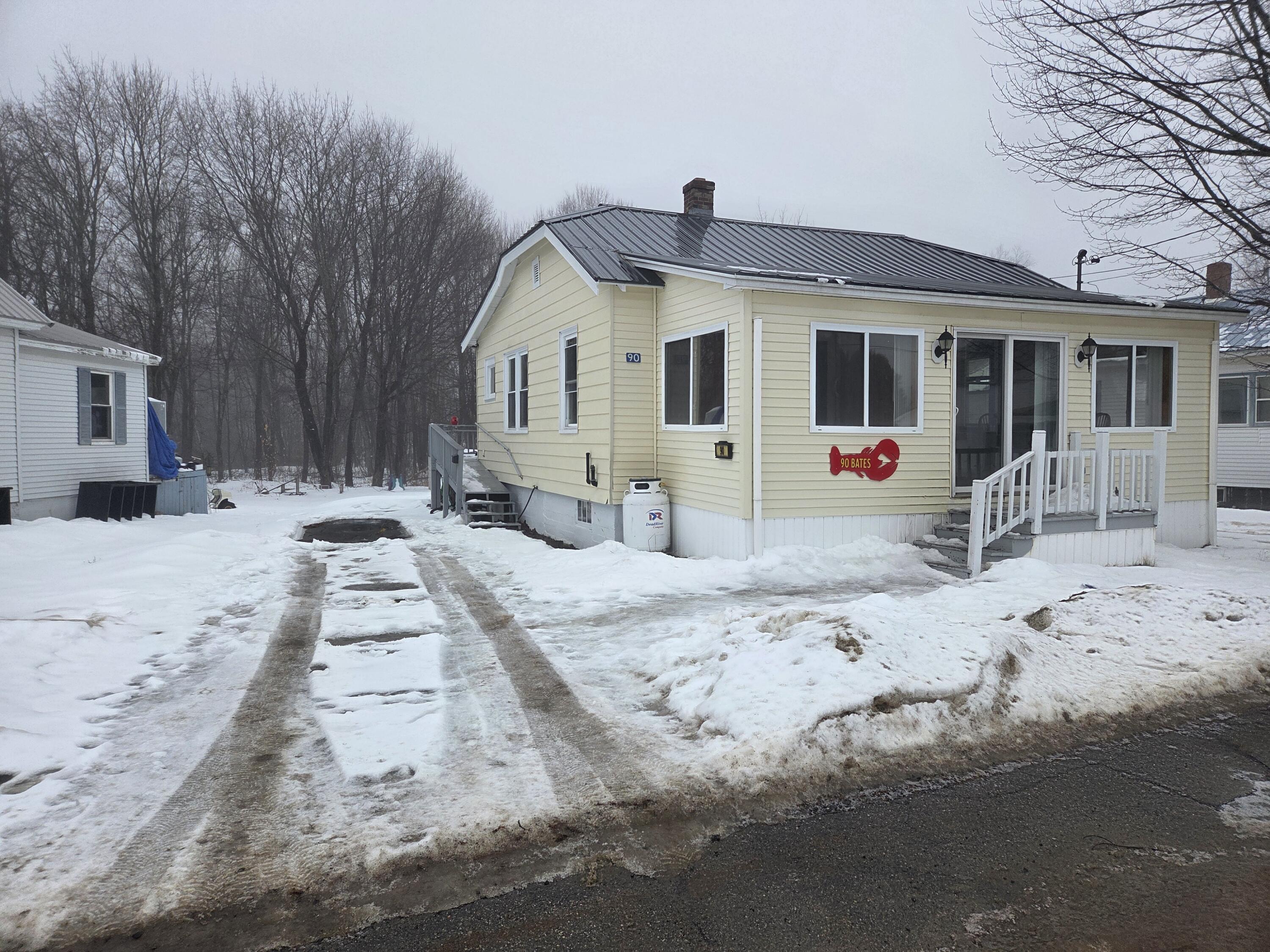 90 Bates Street, Millinocket, ME, 04462