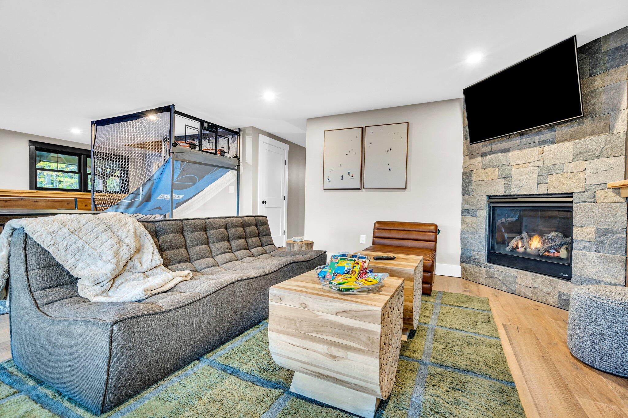 40 Appalachian Drive, Newry, ME, 04261