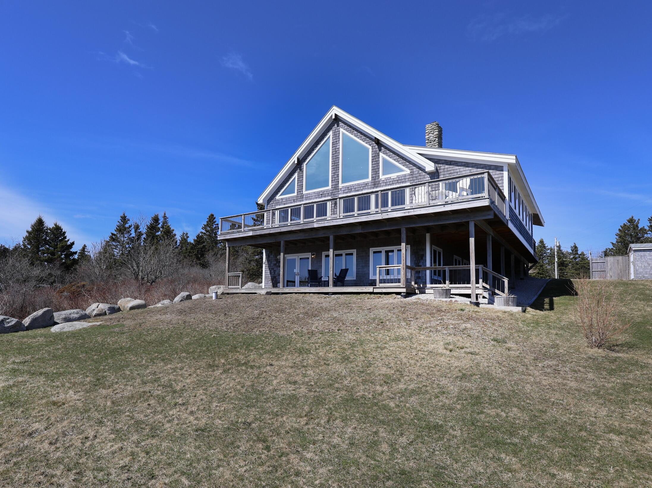 28 City Point Road, Vinalhaven, ME, 04863