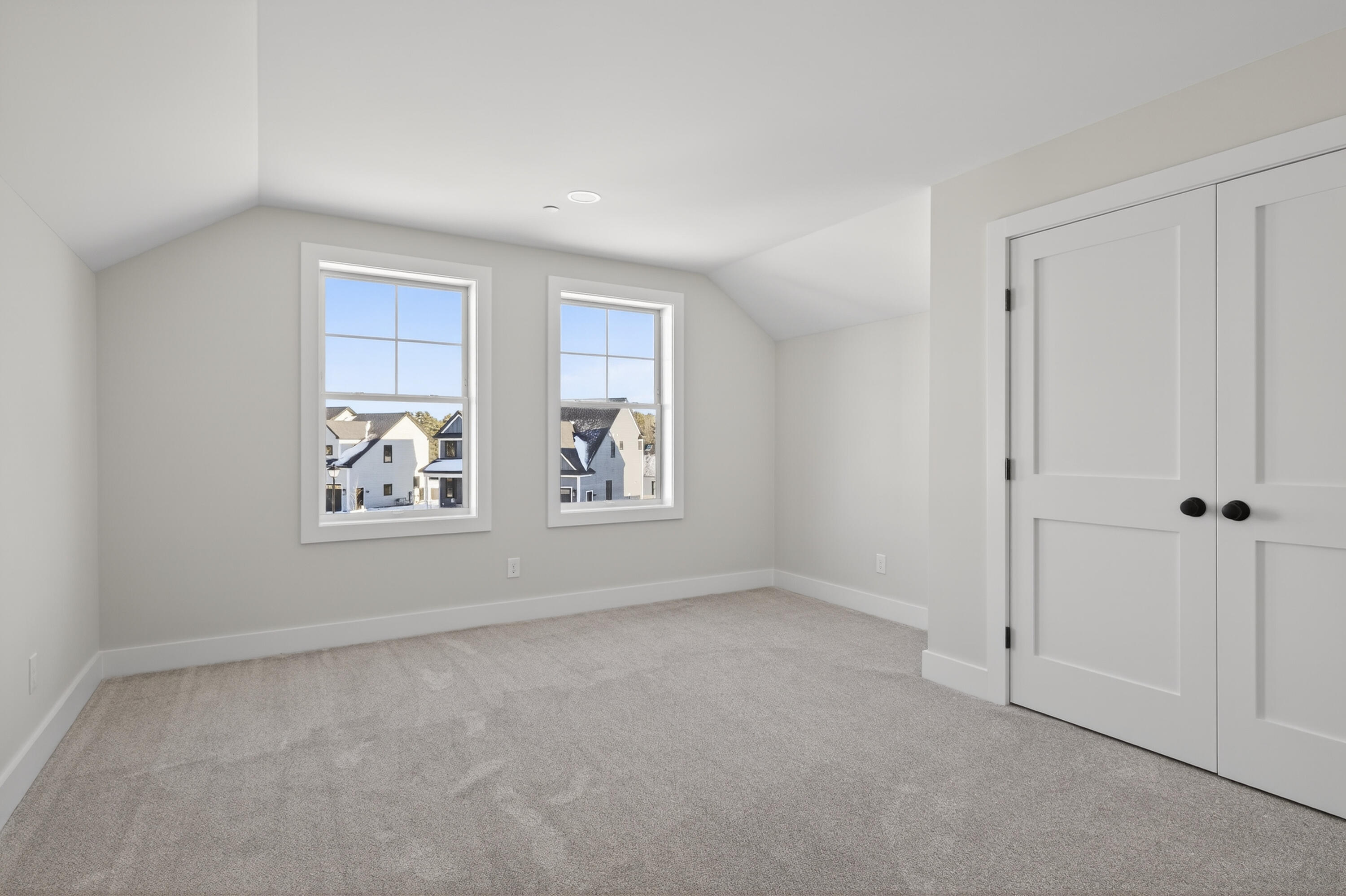 144 Owl's Nest Road, Portland, ME, 04102