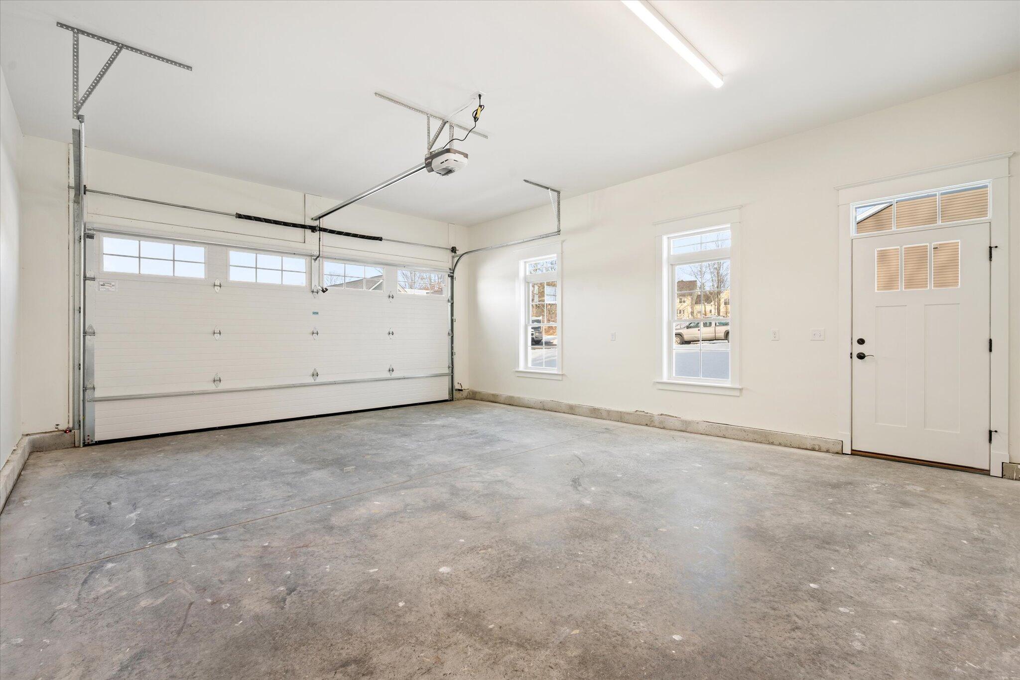 7 Donegal Drive, Veazie, ME, 04401