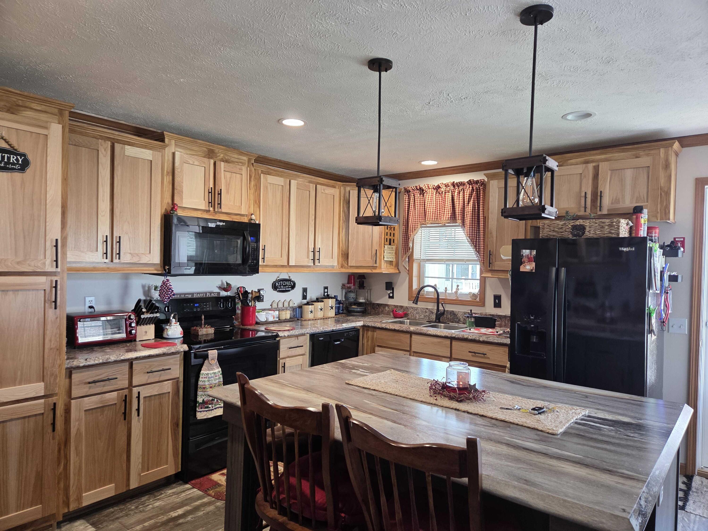 5 Colonial Drive, Lisbon, ME, 04252