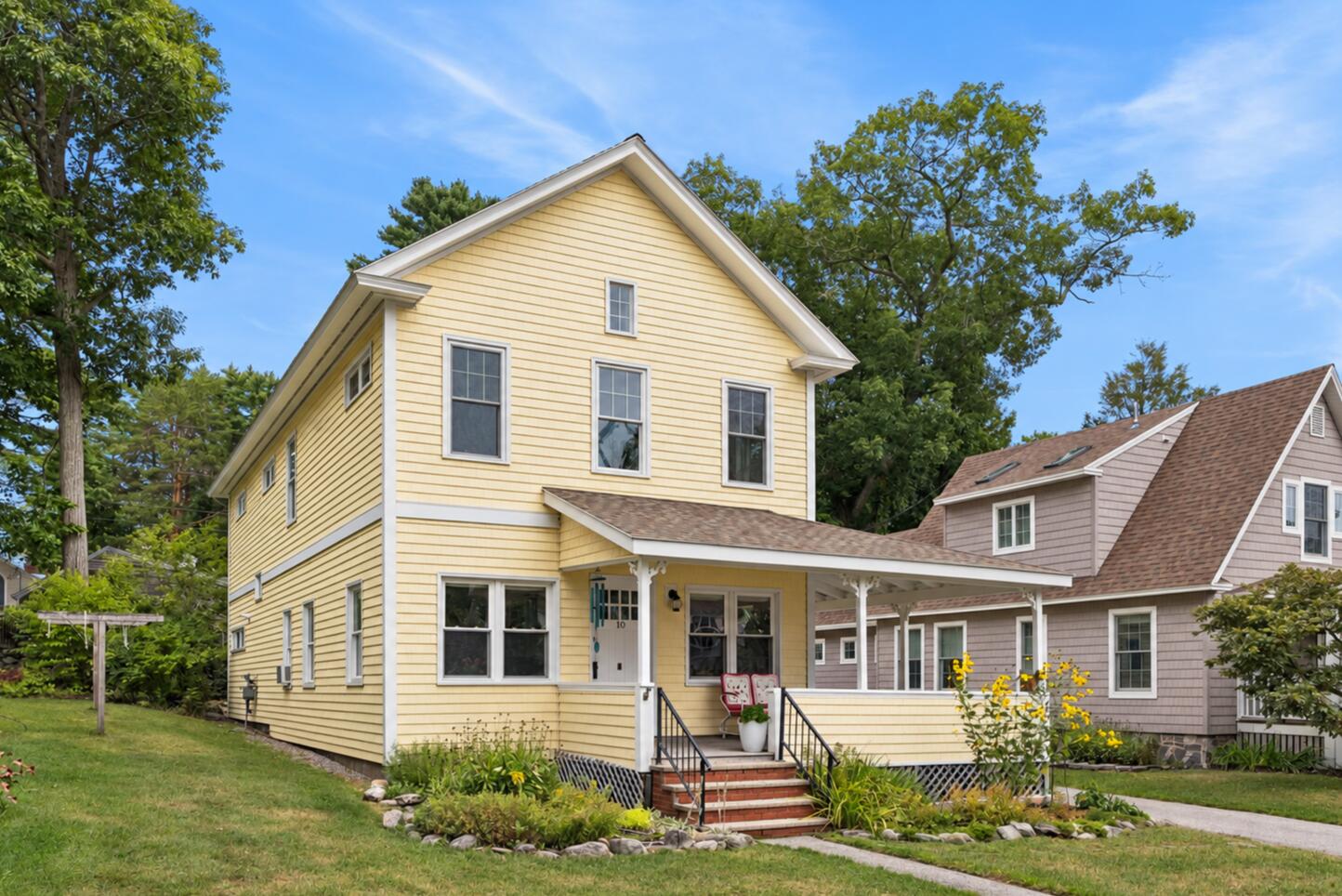 Photo of 10 Birch Lane Cumberland ME 04110