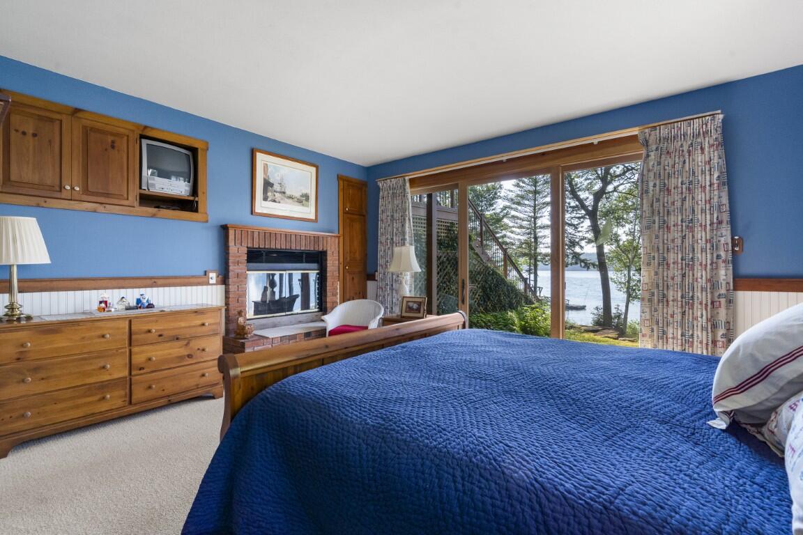 44 Stone Point Lane, Boothbay, ME, 04537