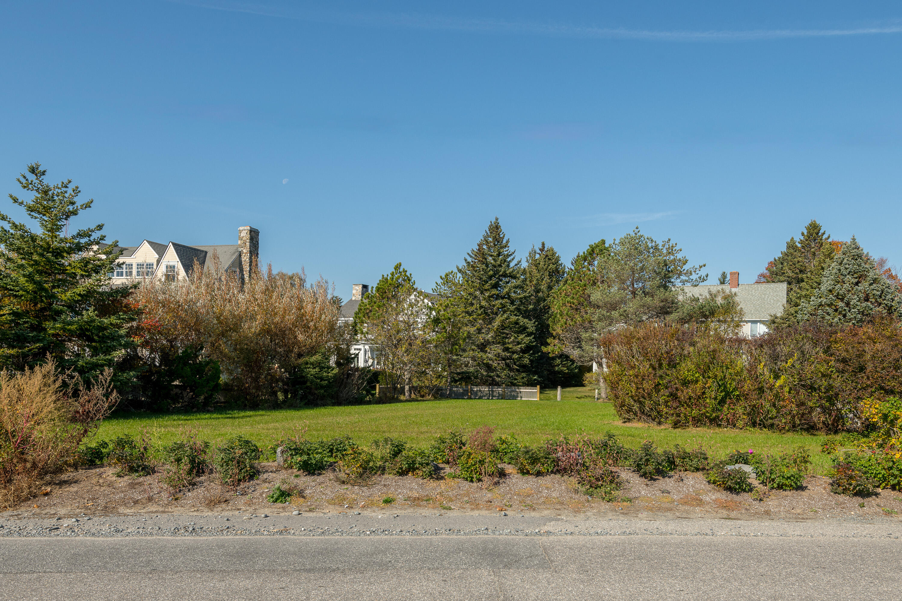 221 Beach Avenue, Kennebunk, ME, 04043