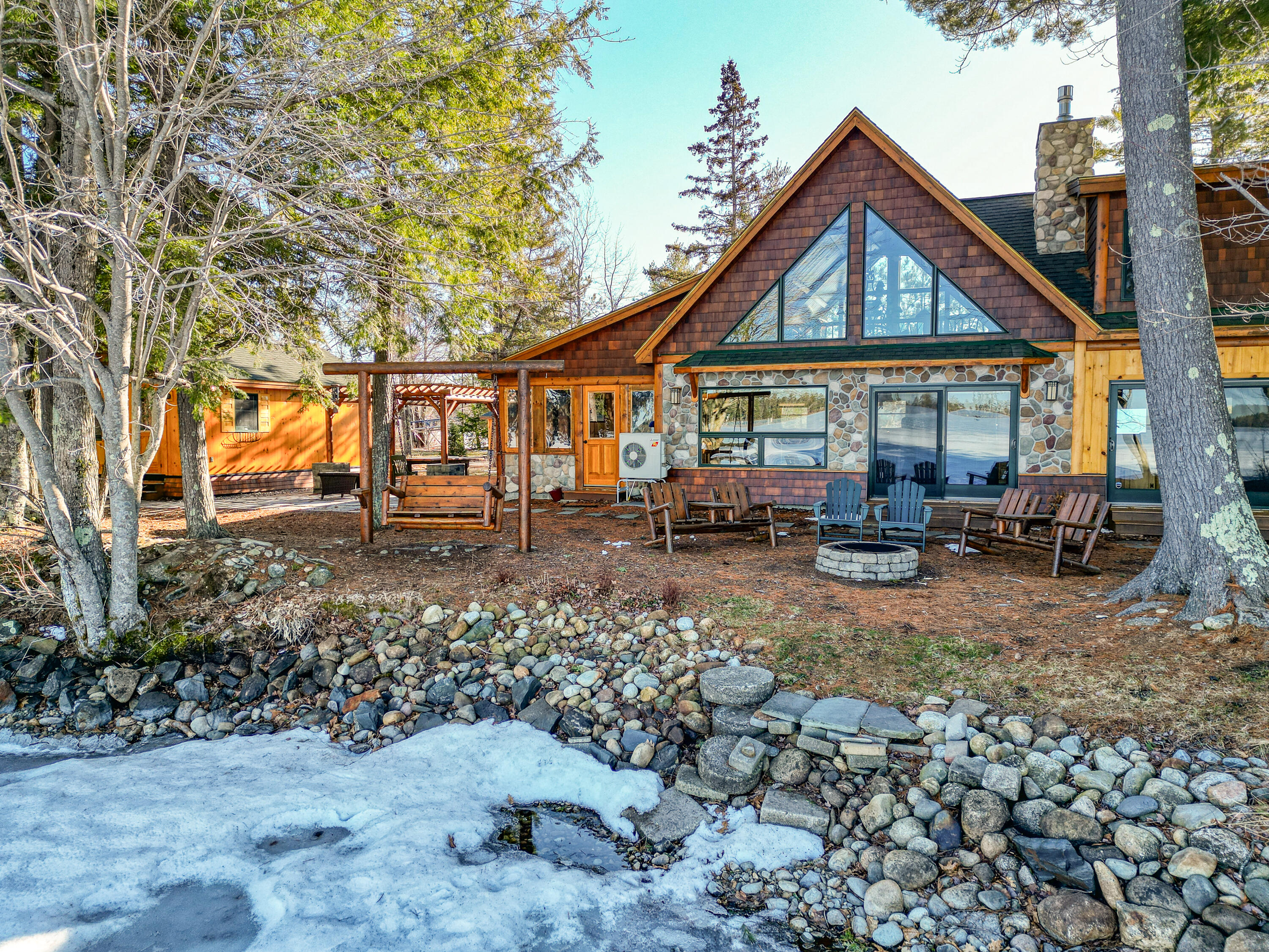 99 Abena Shores, Belgrade, ME, 04917