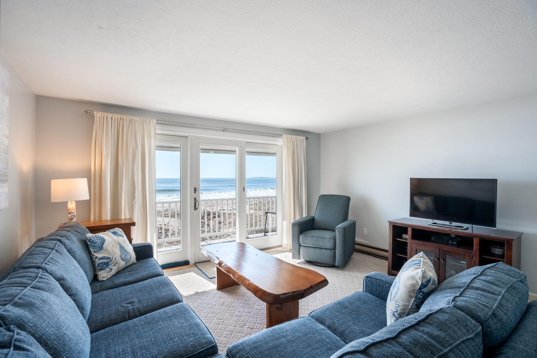 105 E Grand Avenue 7