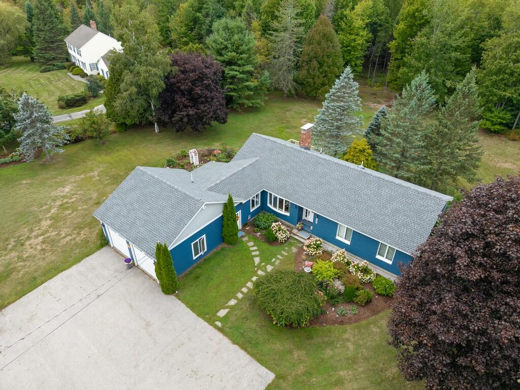 Photo of 2072 Skyway Valley Hermon ME 04401