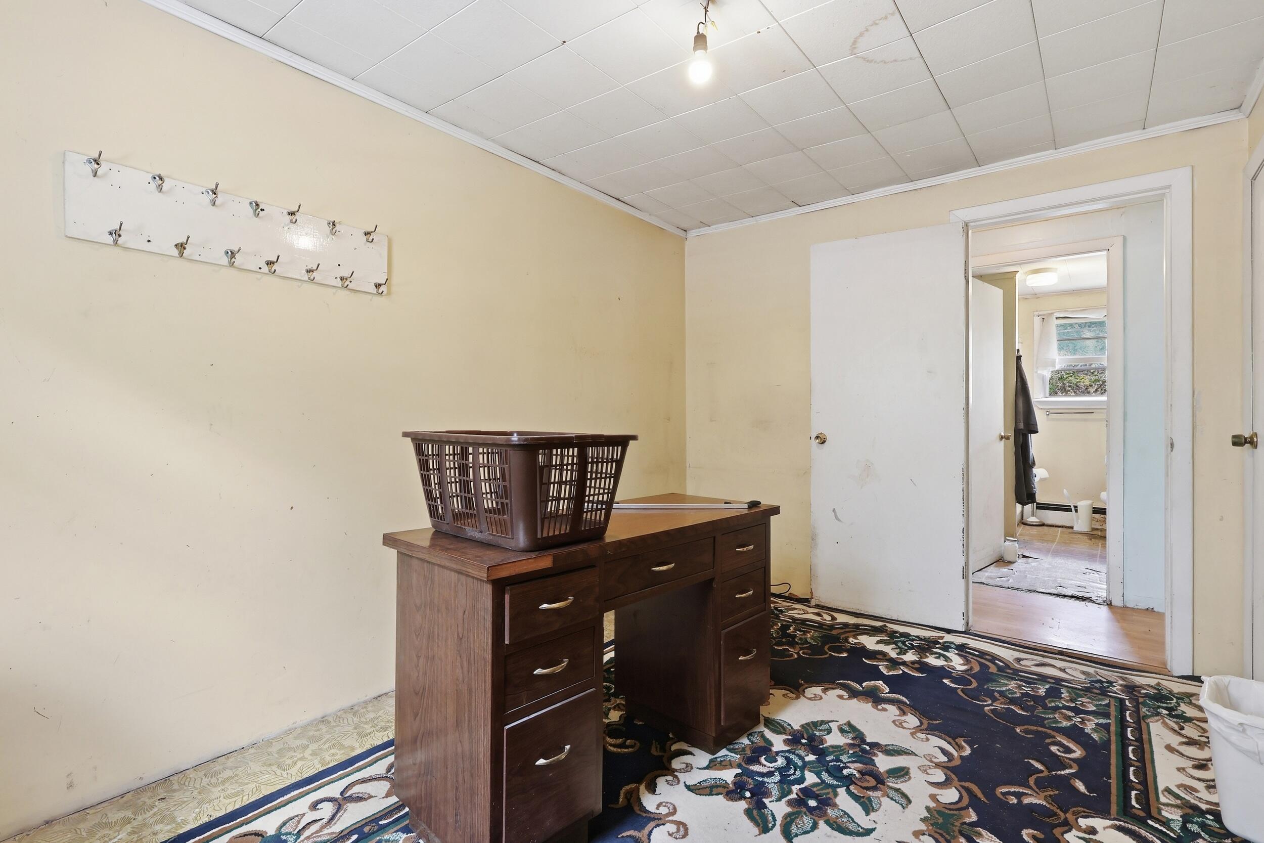 392 Elm Street, Mechanic Falls, ME, 04256