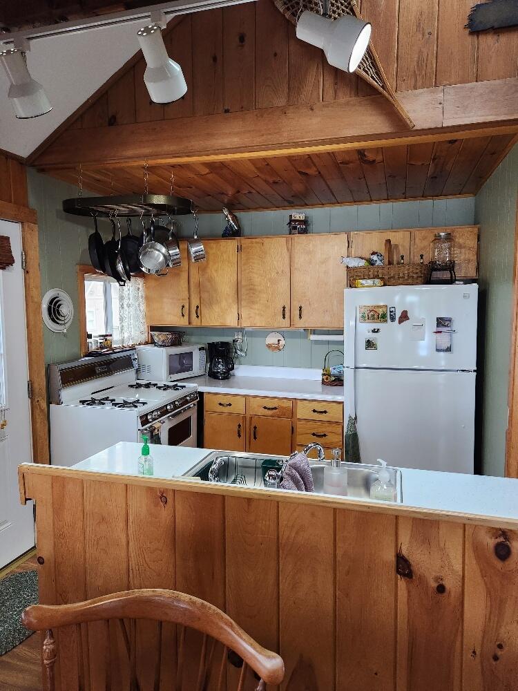 207 Coles Landing