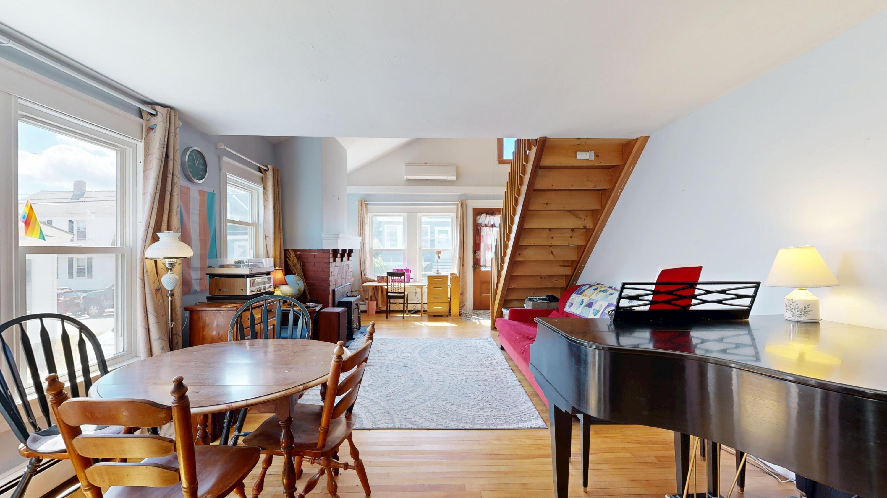 12 Gerry Avenue, South Portland, ME 04106 dining area