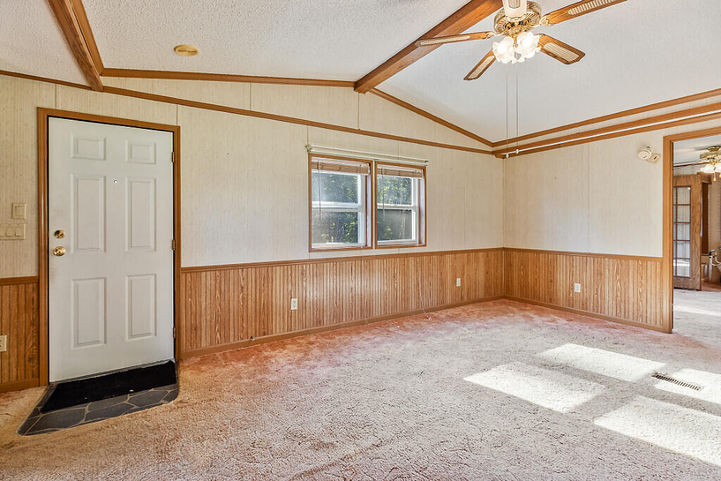 41 Milkweed Lane, Sidney, ME, 04330