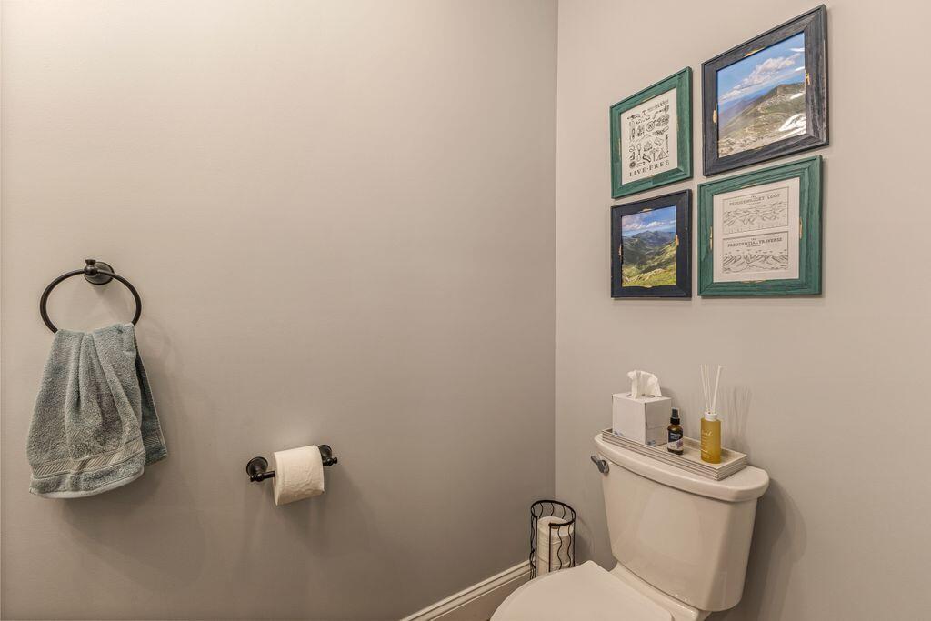 11 Estes Drive, Standish, ME, 04085