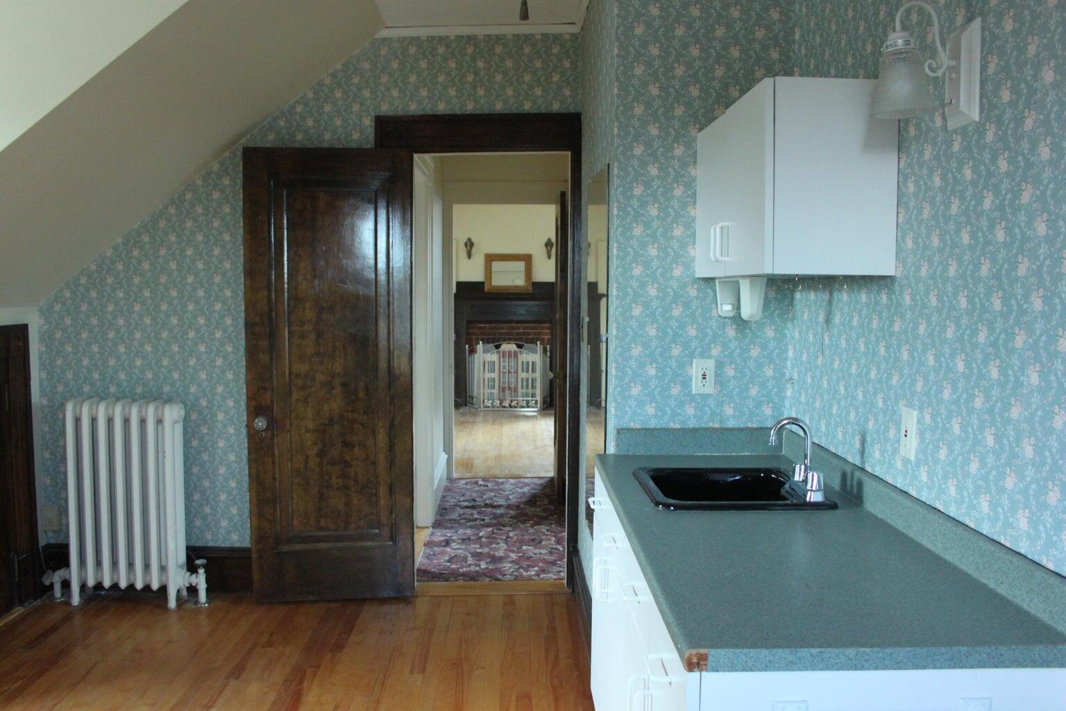 3rd floor kitchen