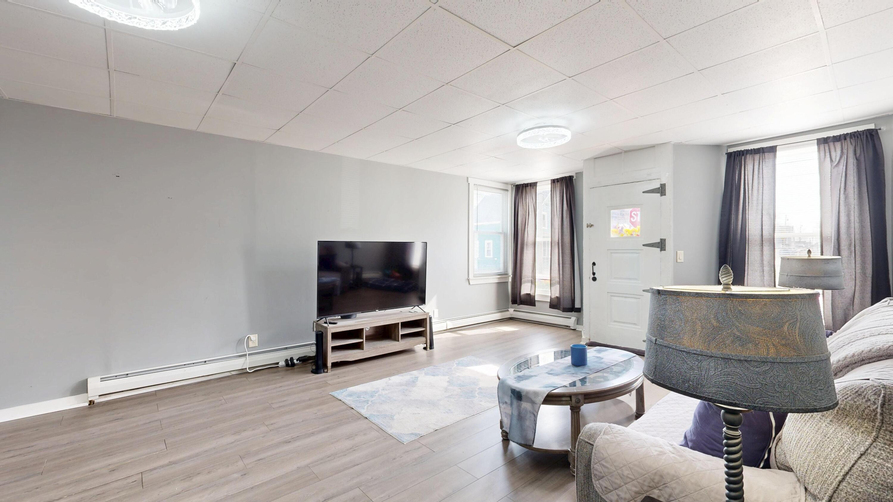 26 Holland Street, Lewiston, ME, 04240