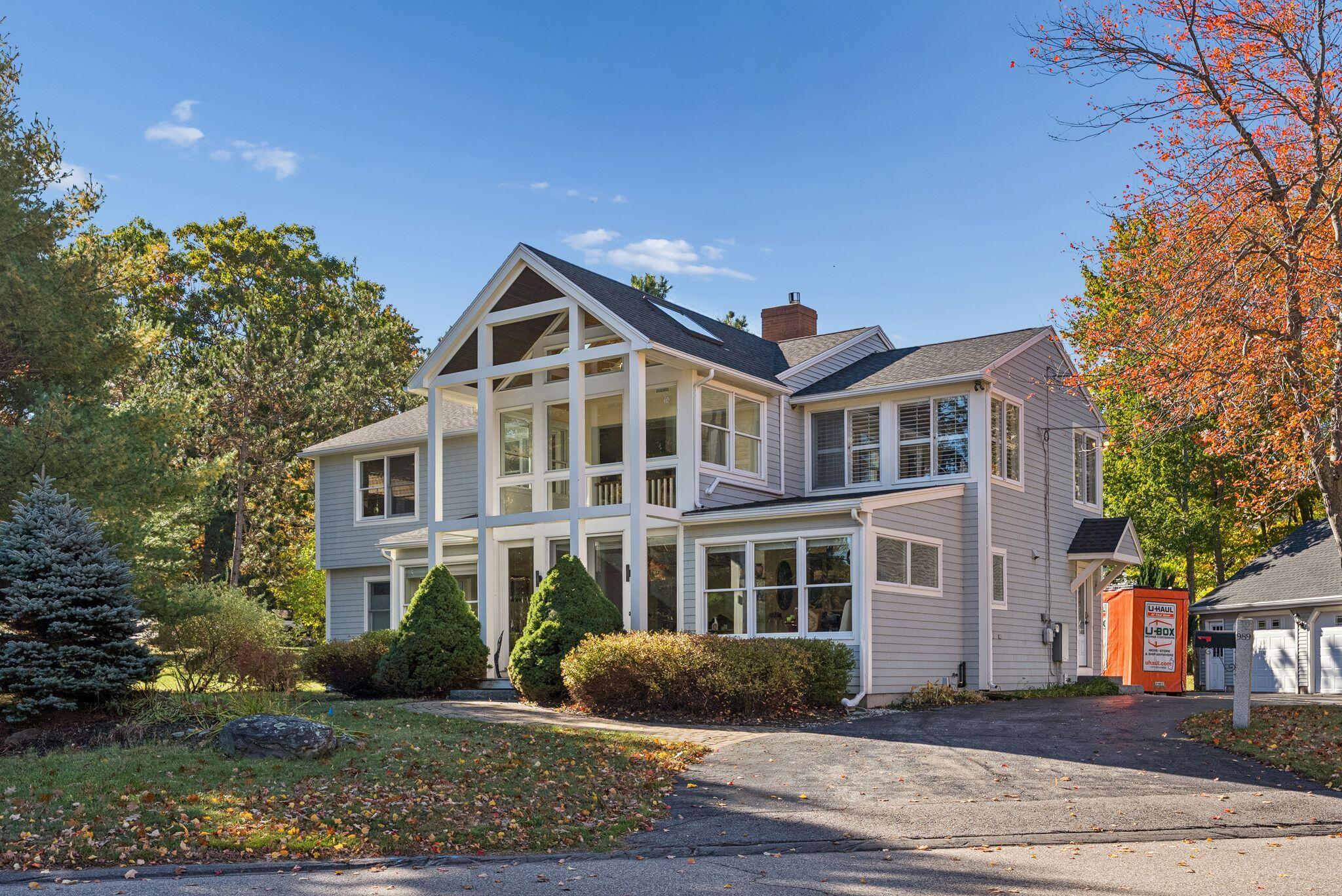 Photo of 989 Shore Road Cape Elizabeth ME 04107