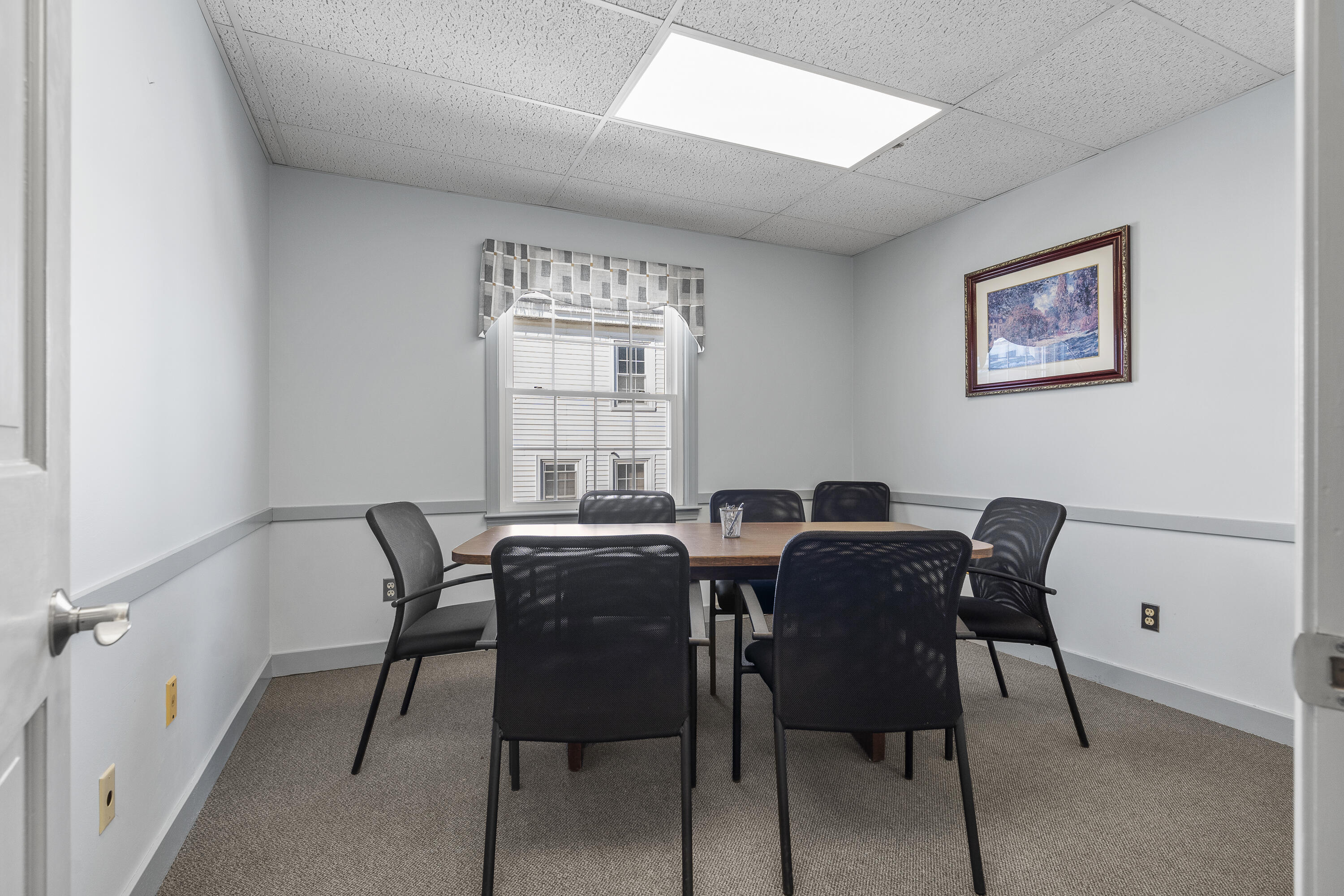 100 Main Street, Damariscotta, ME, 04543