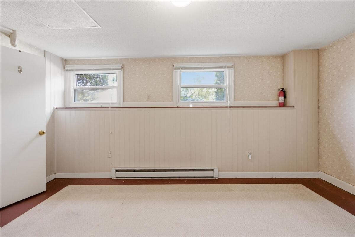 2 Quaker Road, Westbrook, ME 04092 19-DSC07529