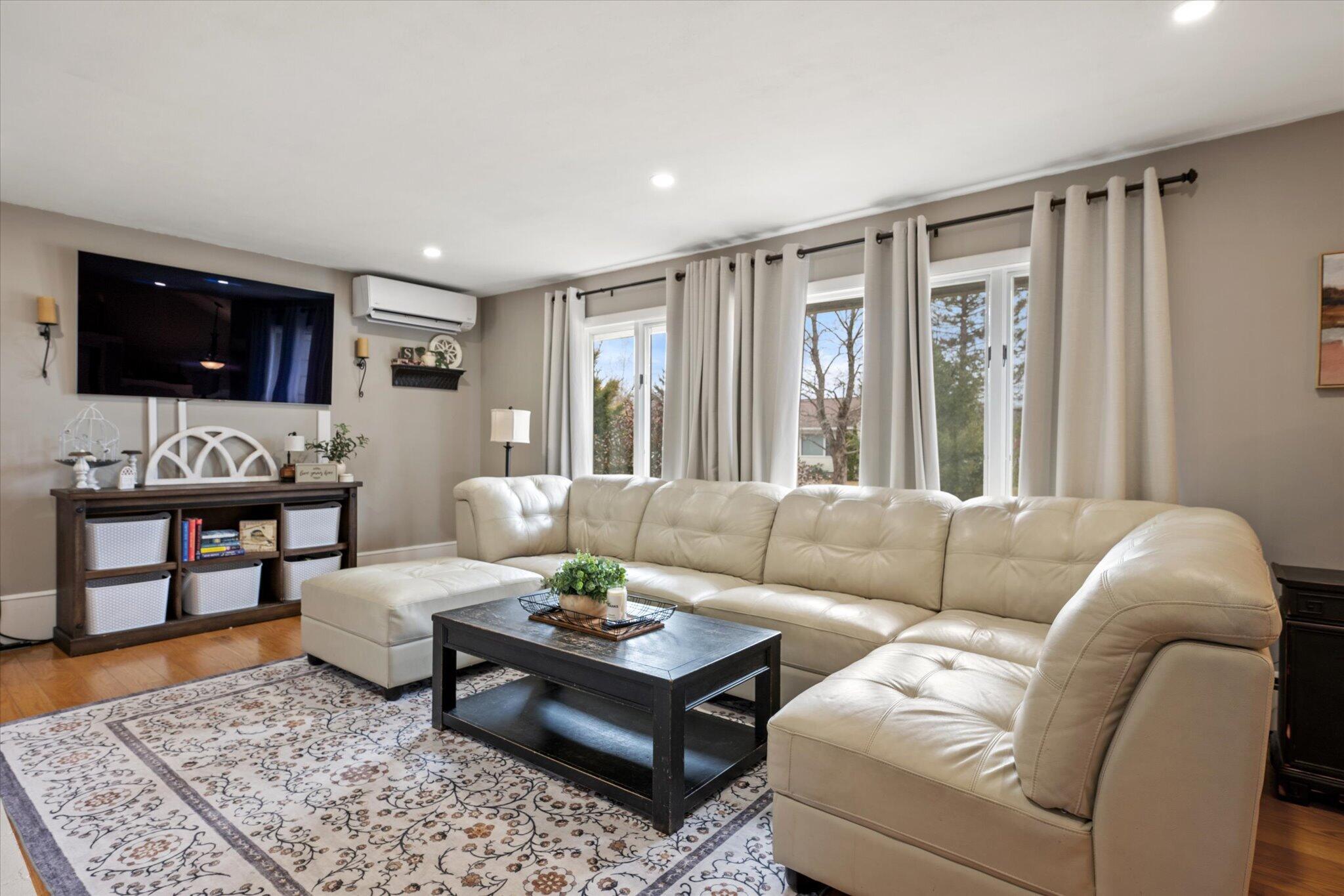 7 Williams Street, Hampden, ME, 04444