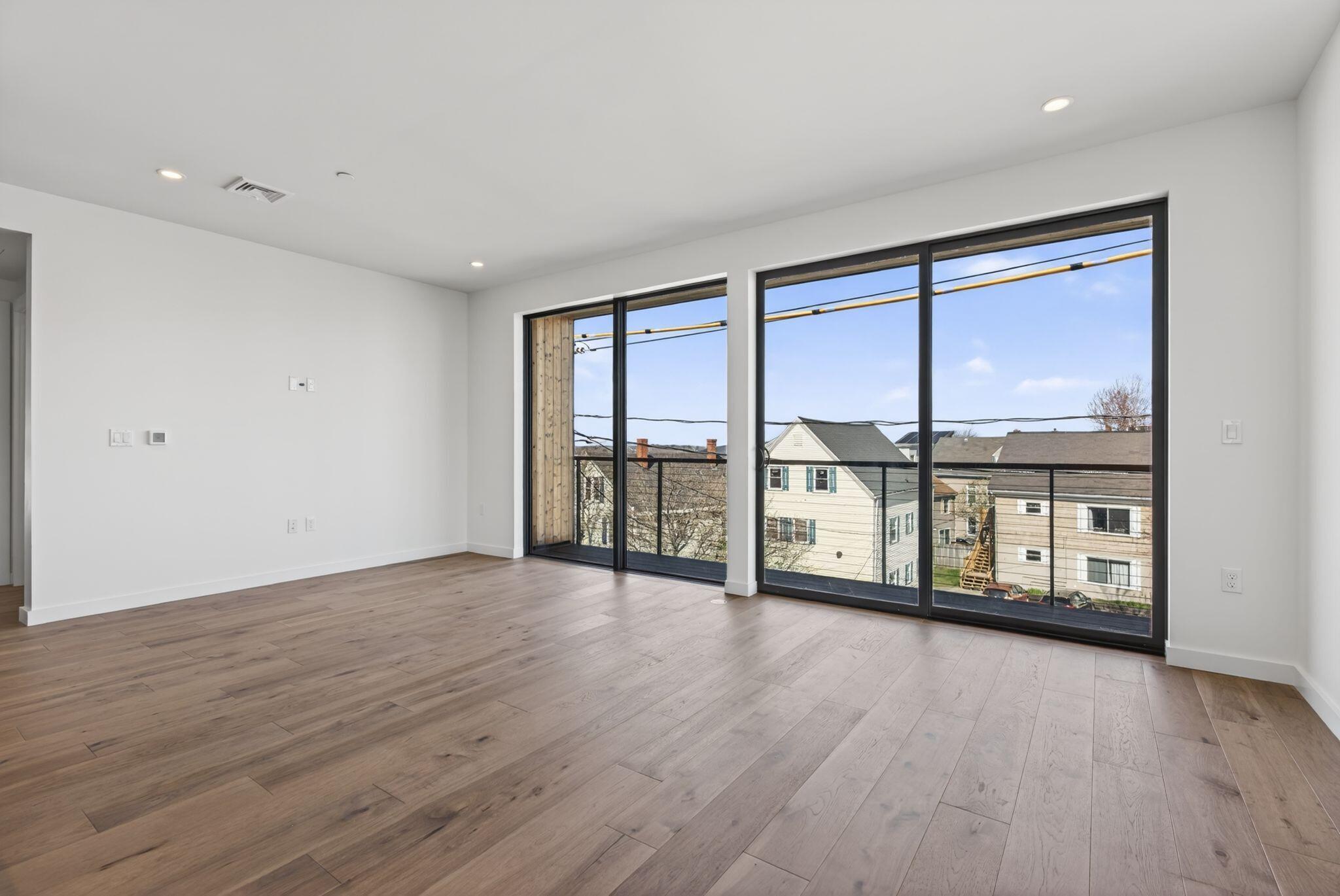 58 Cumberland Avenue UNIT 2, Portland, ME, 04101