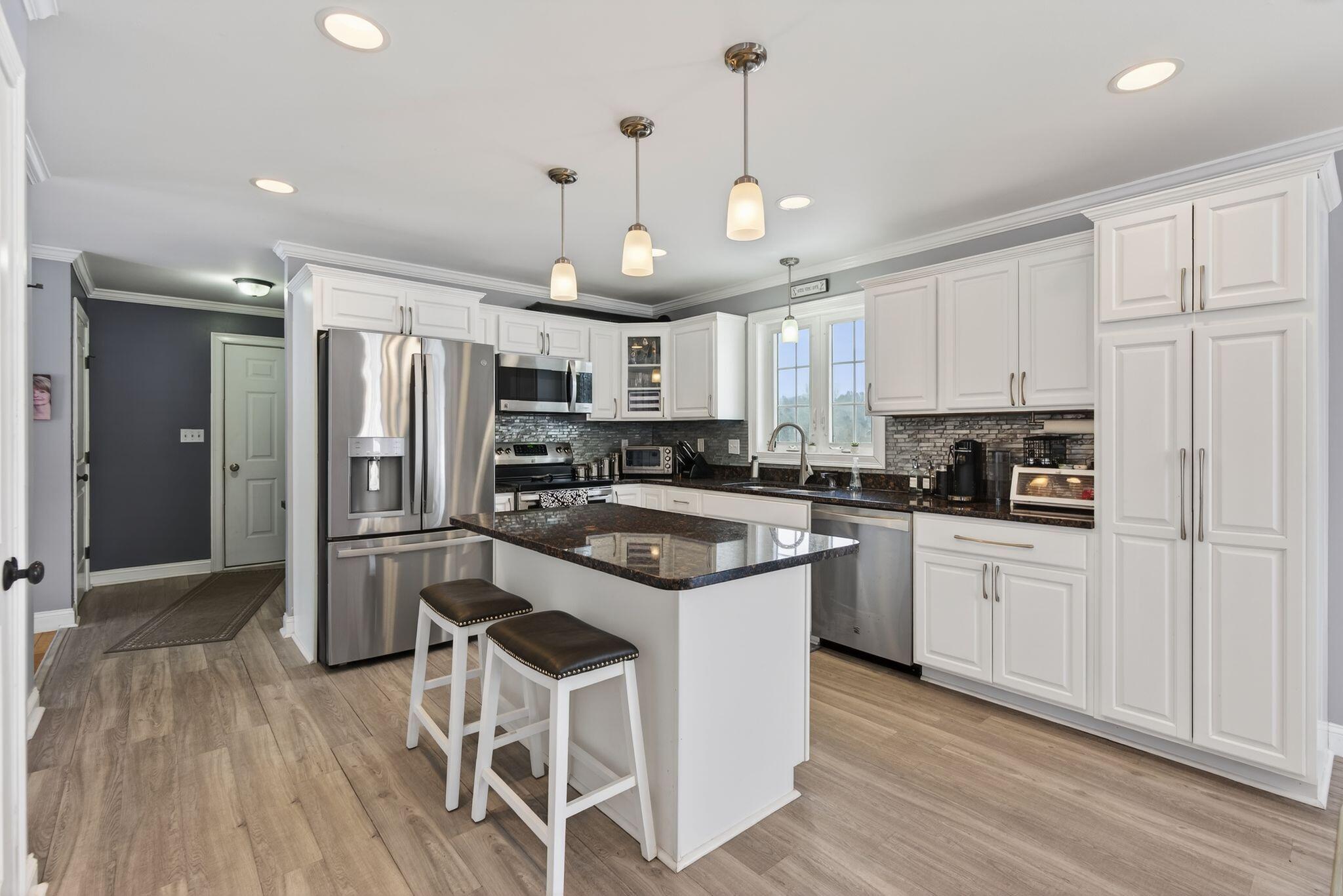 16 Norway Road, Gorham, ME, 04038