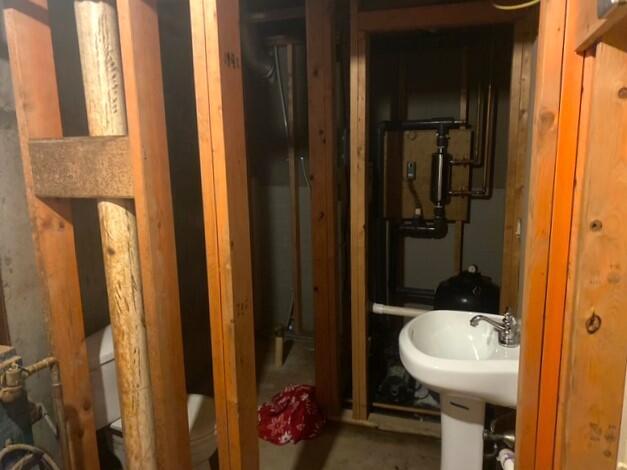 344 Crowell Hill Road, Vassalboro, ME 04989 shower needs to be installed