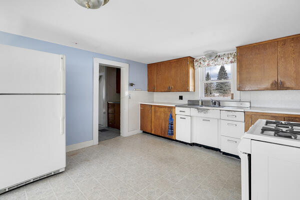 138 Flat Road, Bethel, ME, 04217