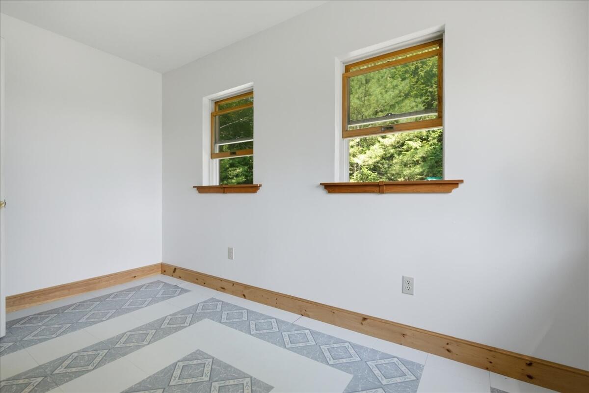 24 Bradeen Road, Sumner, ME 04292 60-DSC04534