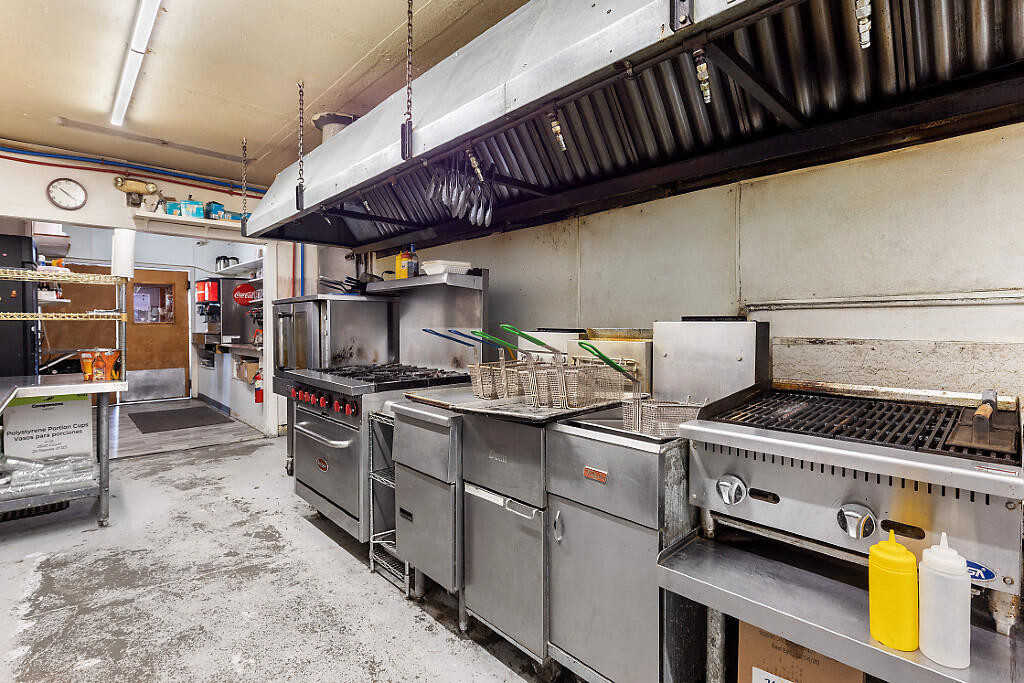 30 Main Street, Belfast, ME, 04915