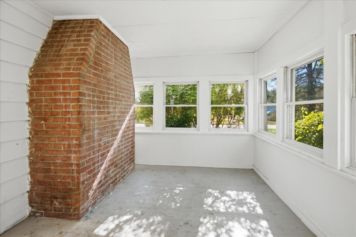 1827 Minot Avenue, Auburn, ME 04210 36-1-36
