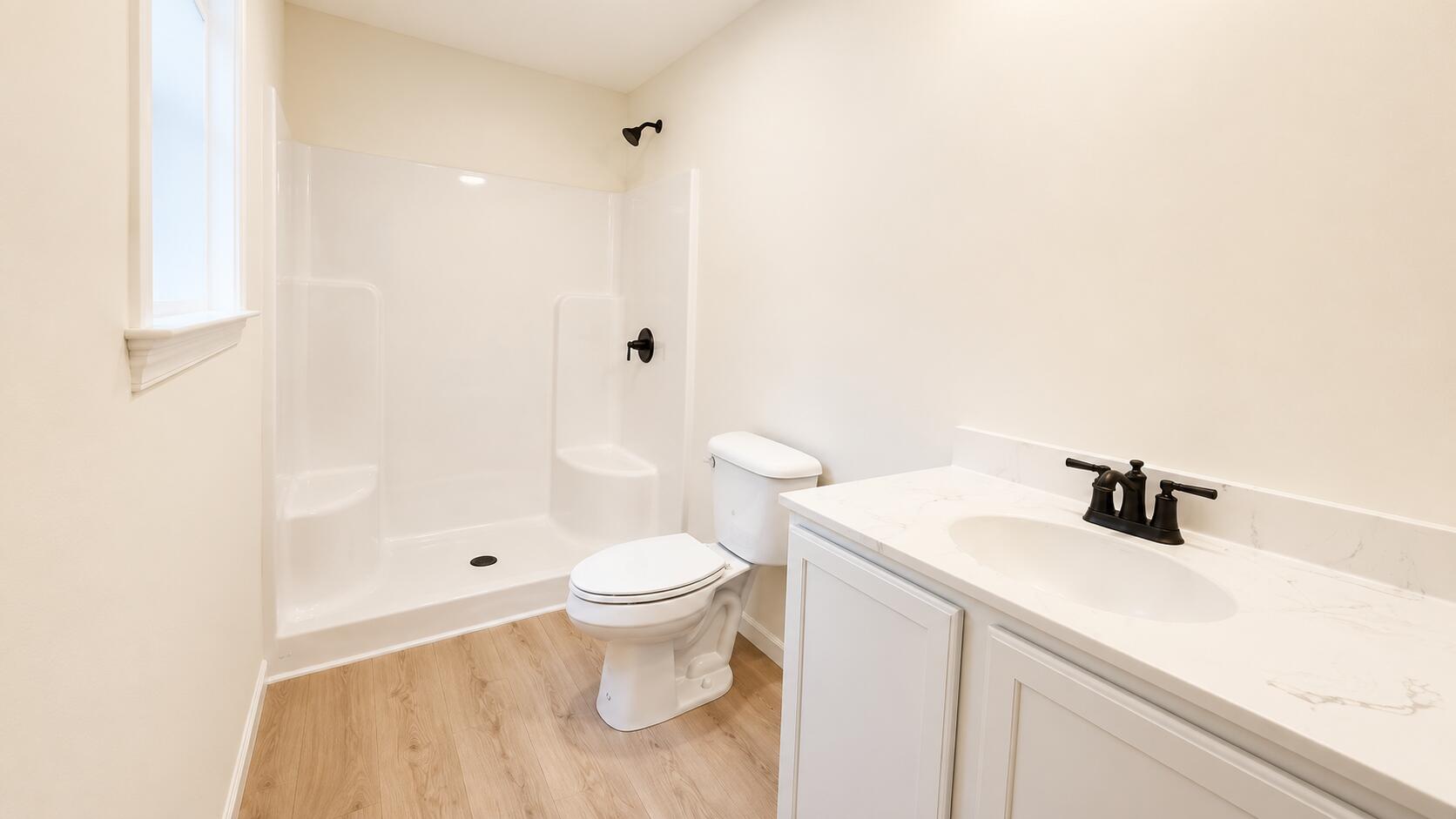 170 Silver Lane, Limerick, ME 04048 Primary Bathroom