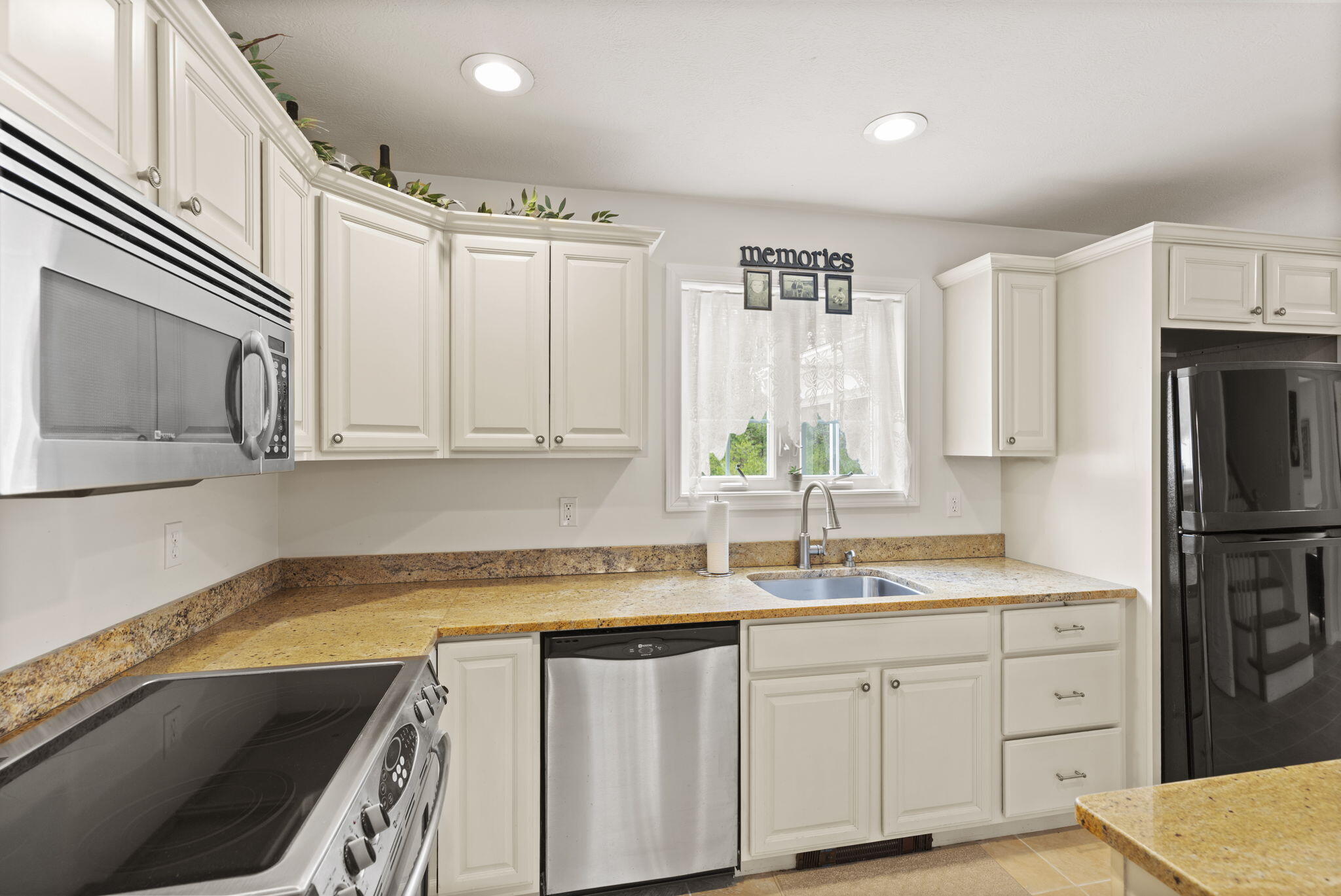 5 Izzy Lane, Kittery, ME, 03904