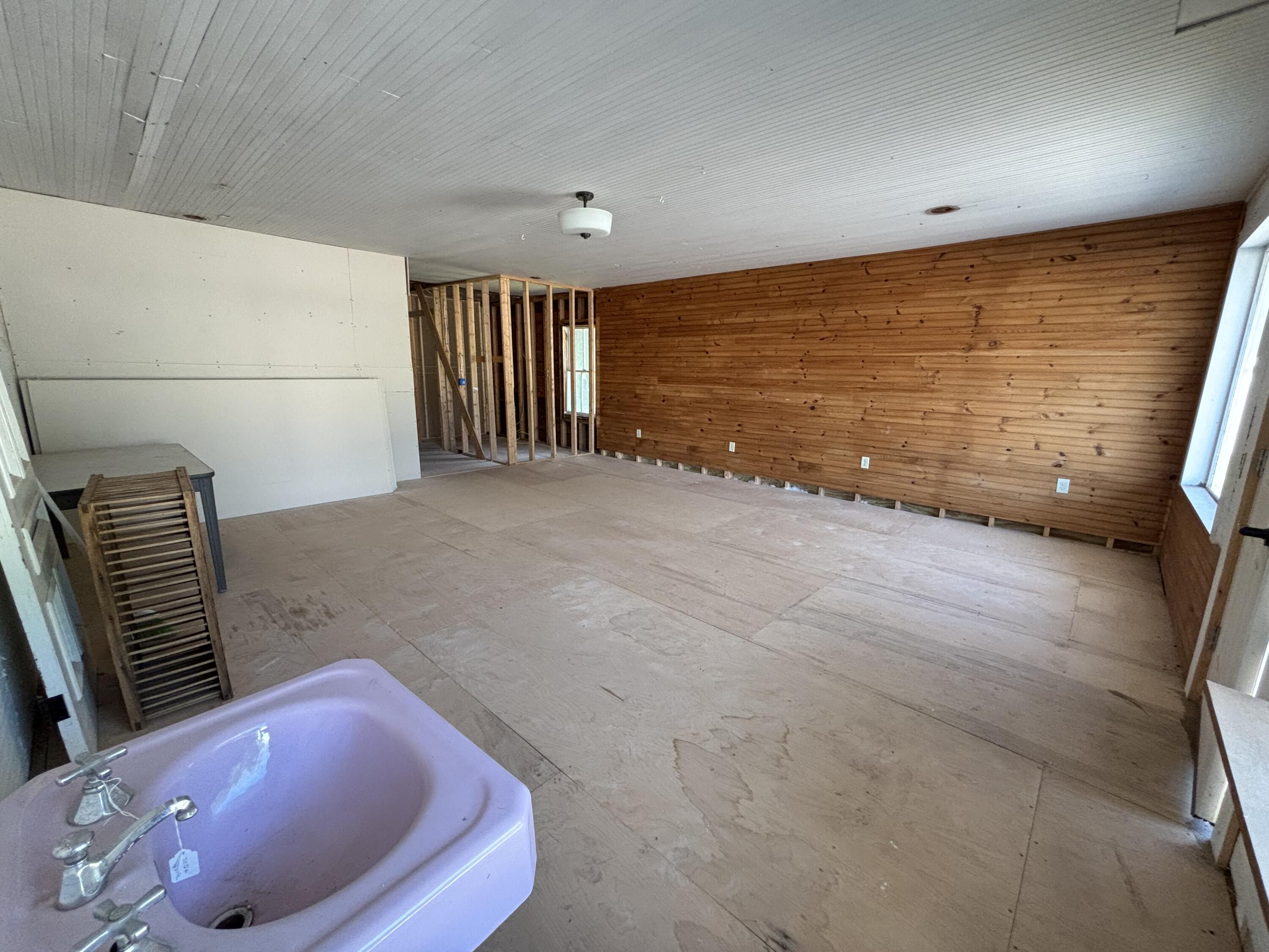 2 Iredale Street, Bridgton, ME, 04009