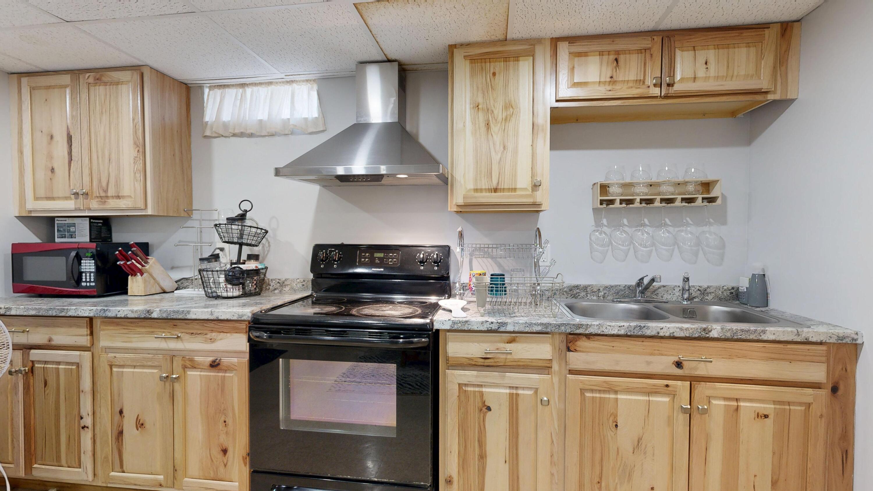 77 Mechanic Street, Westbrook, ME, 04092