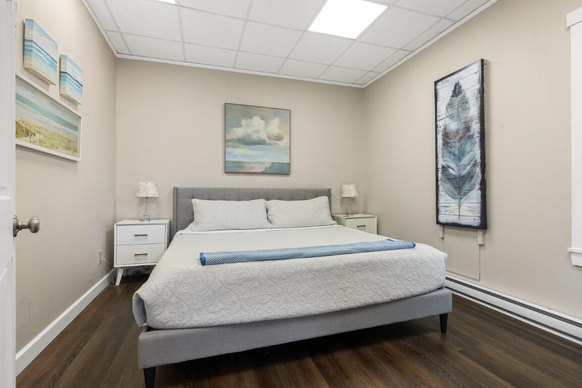 43 Oak Street, Boothbay Harbor, ME, 04538