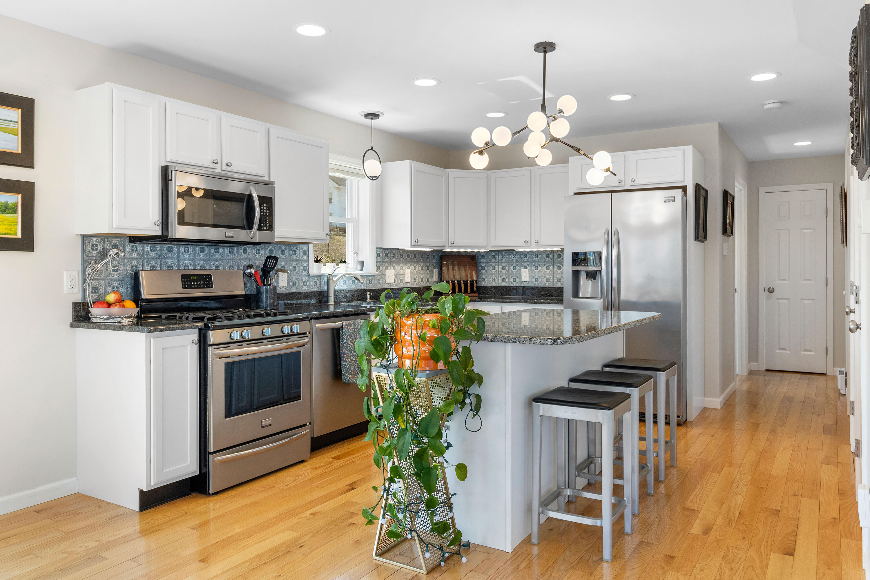 81 Crescent Street, Rockland, ME, 04841