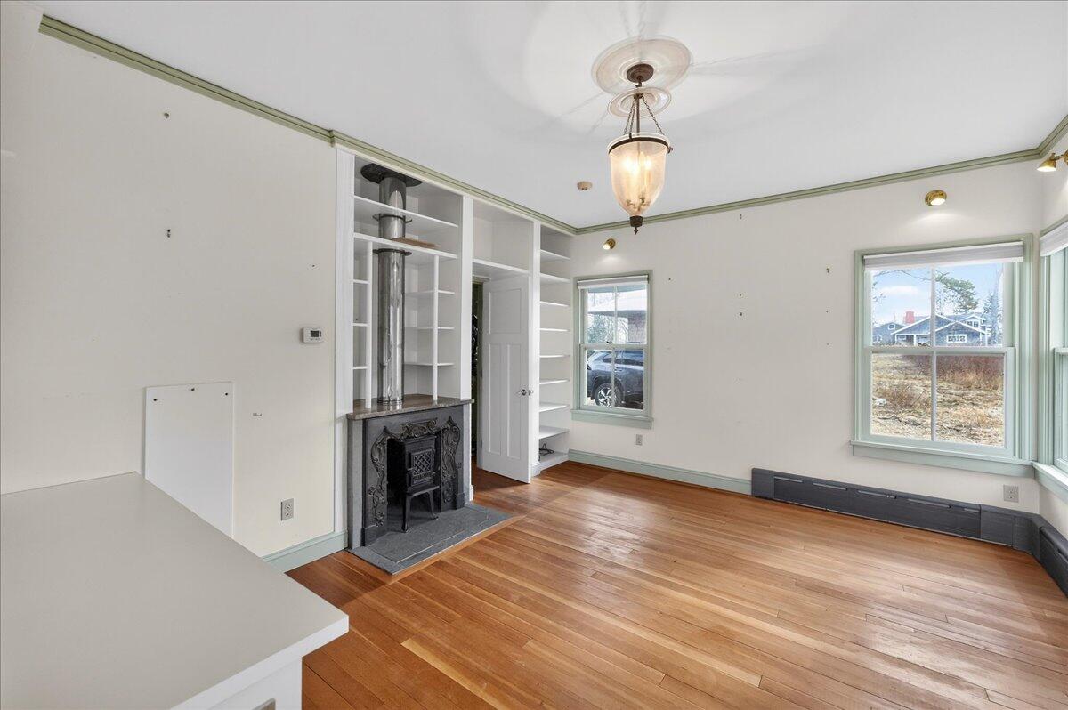 21 La Tour Street, Castine, ME, 04421