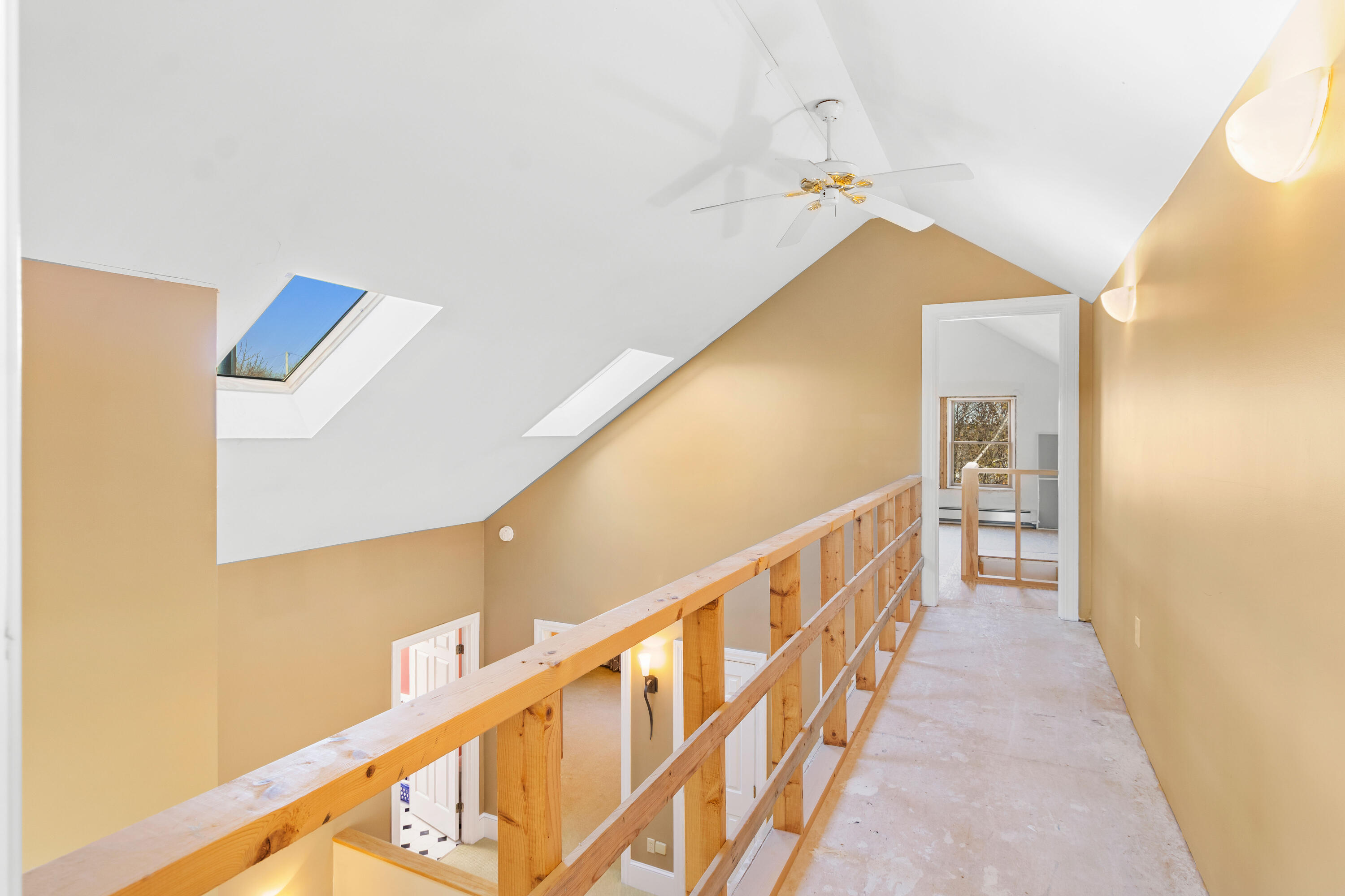 38 W. Main W Main Street, Vinalhaven, ME, 04863