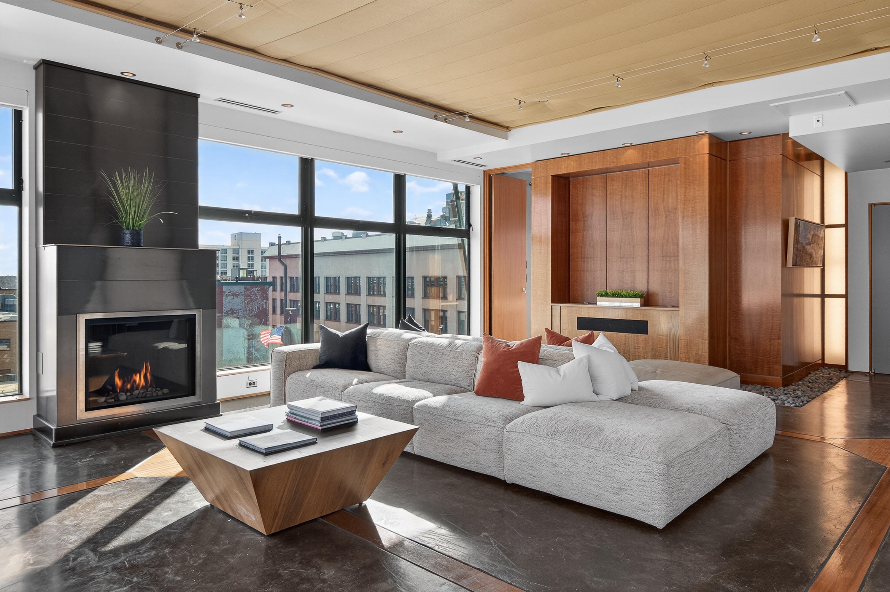 547 Congress Street UNIT PH6, Portland, ME, 04101