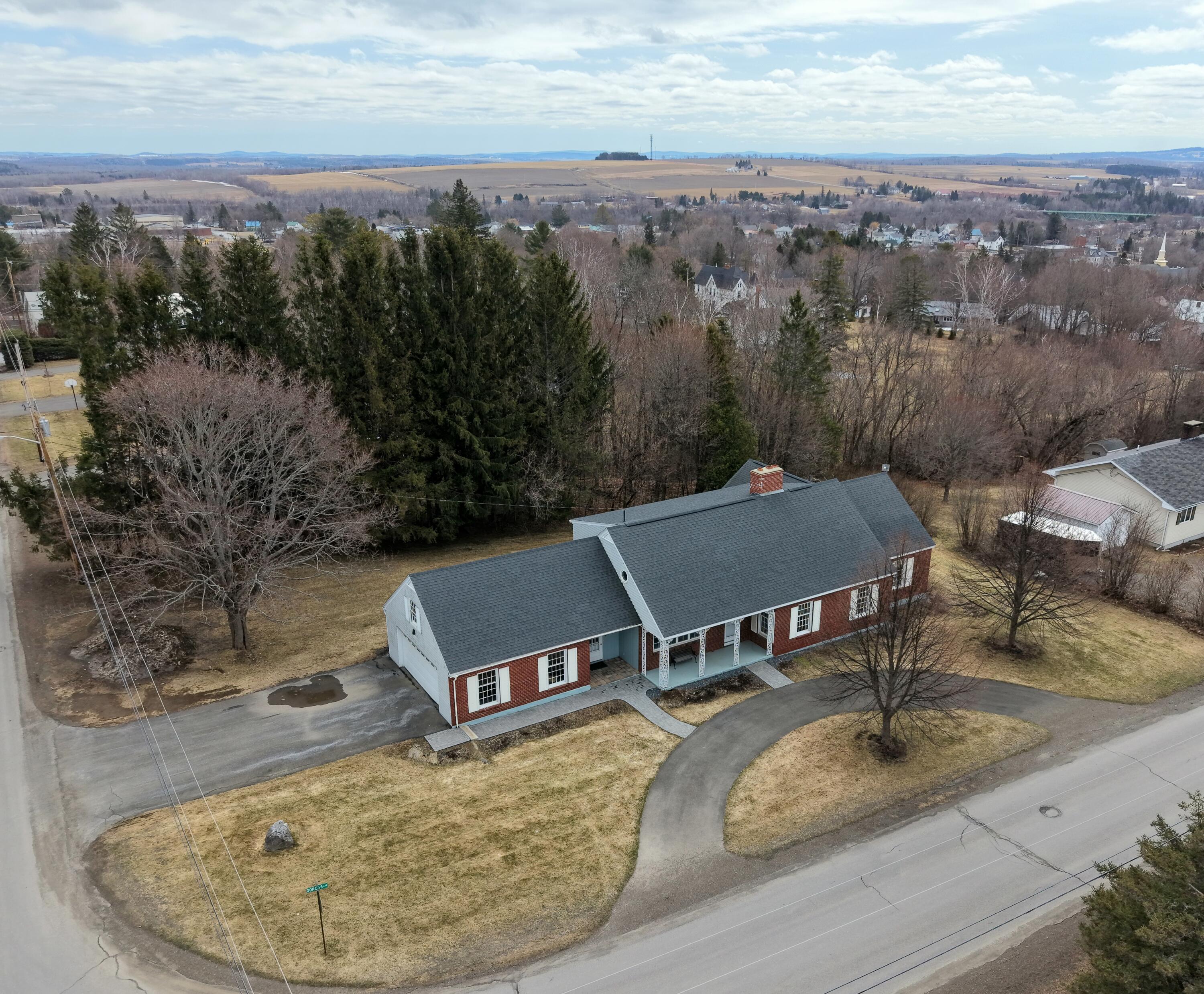 72 Main Street, Peru, ME, 04290