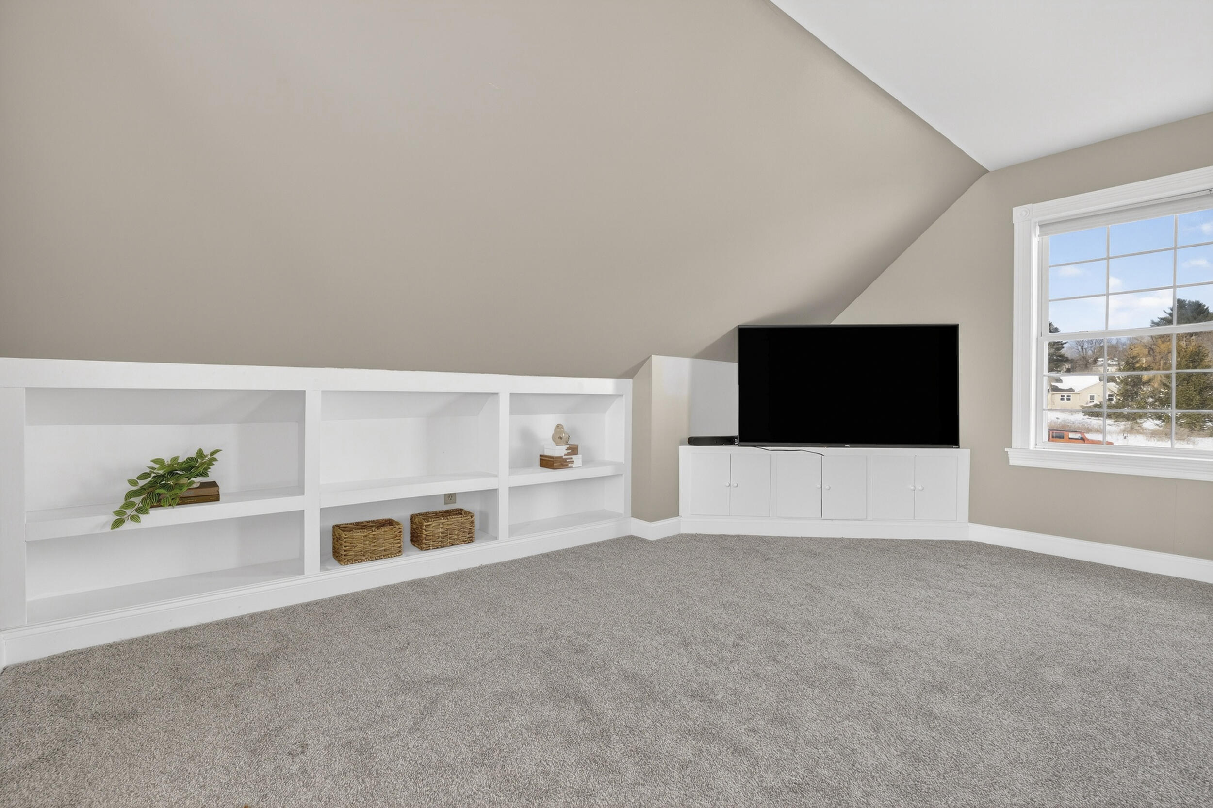 10 Stockholm Drive, Cumberland, ME, 04021