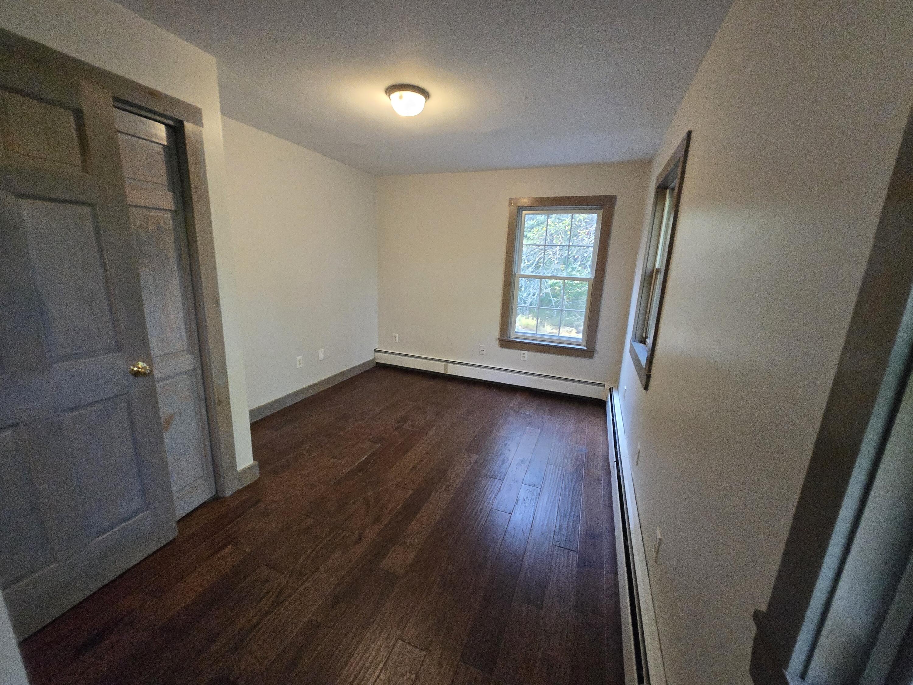 25 Falmouth Road, Falmouth, ME 04105 UNIT 2