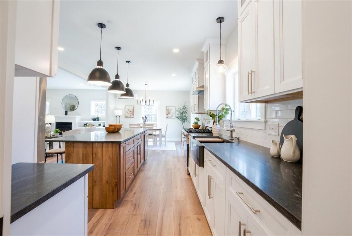 321 Pownal Road, Freeport, ME, 04032