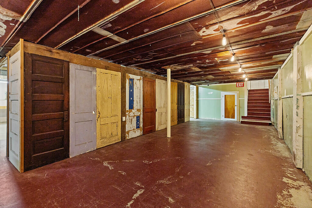 83 Main Street, Phillips, ME, 04966