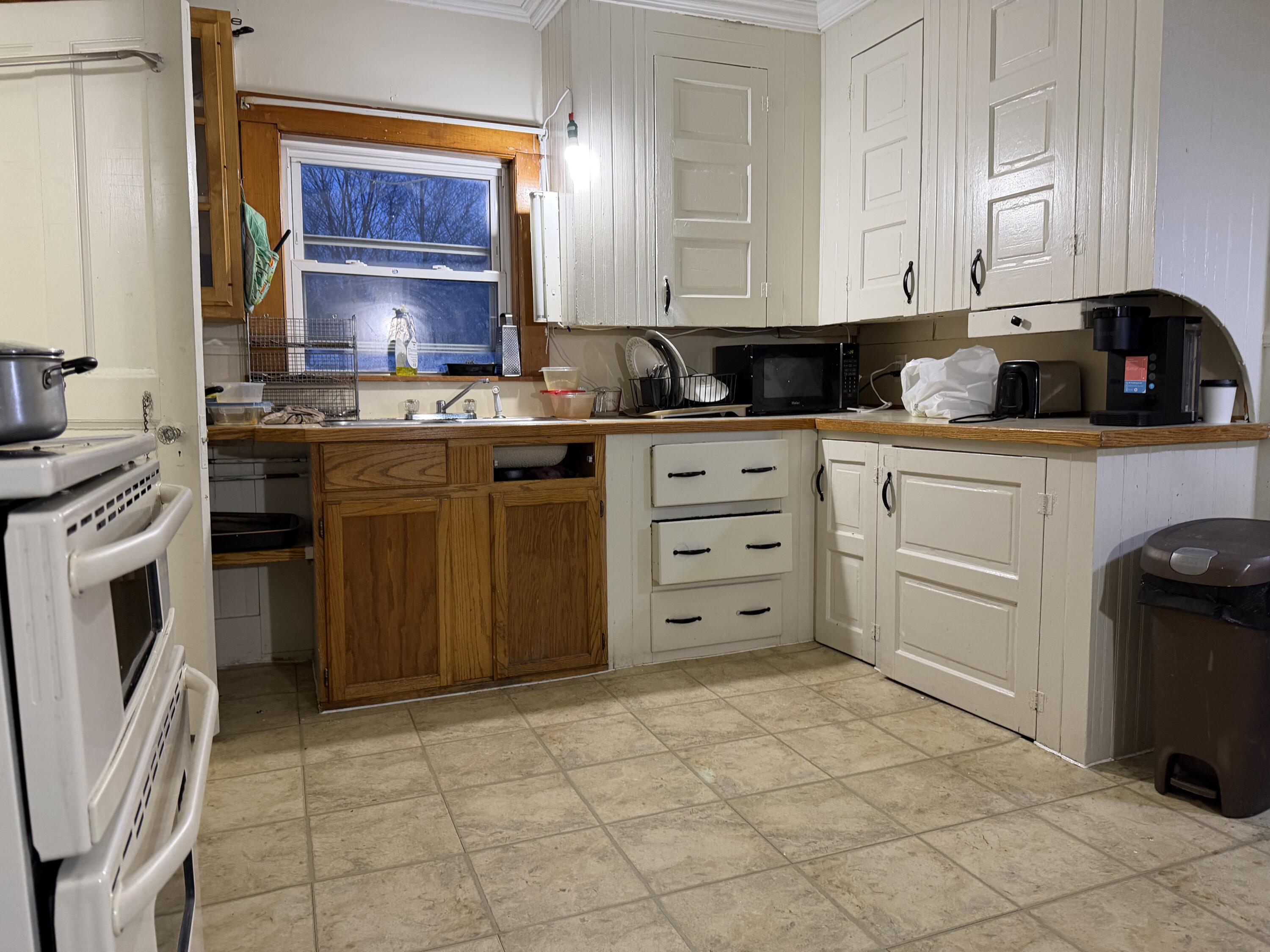 137 S Main Street, Auburn, ME, 04210