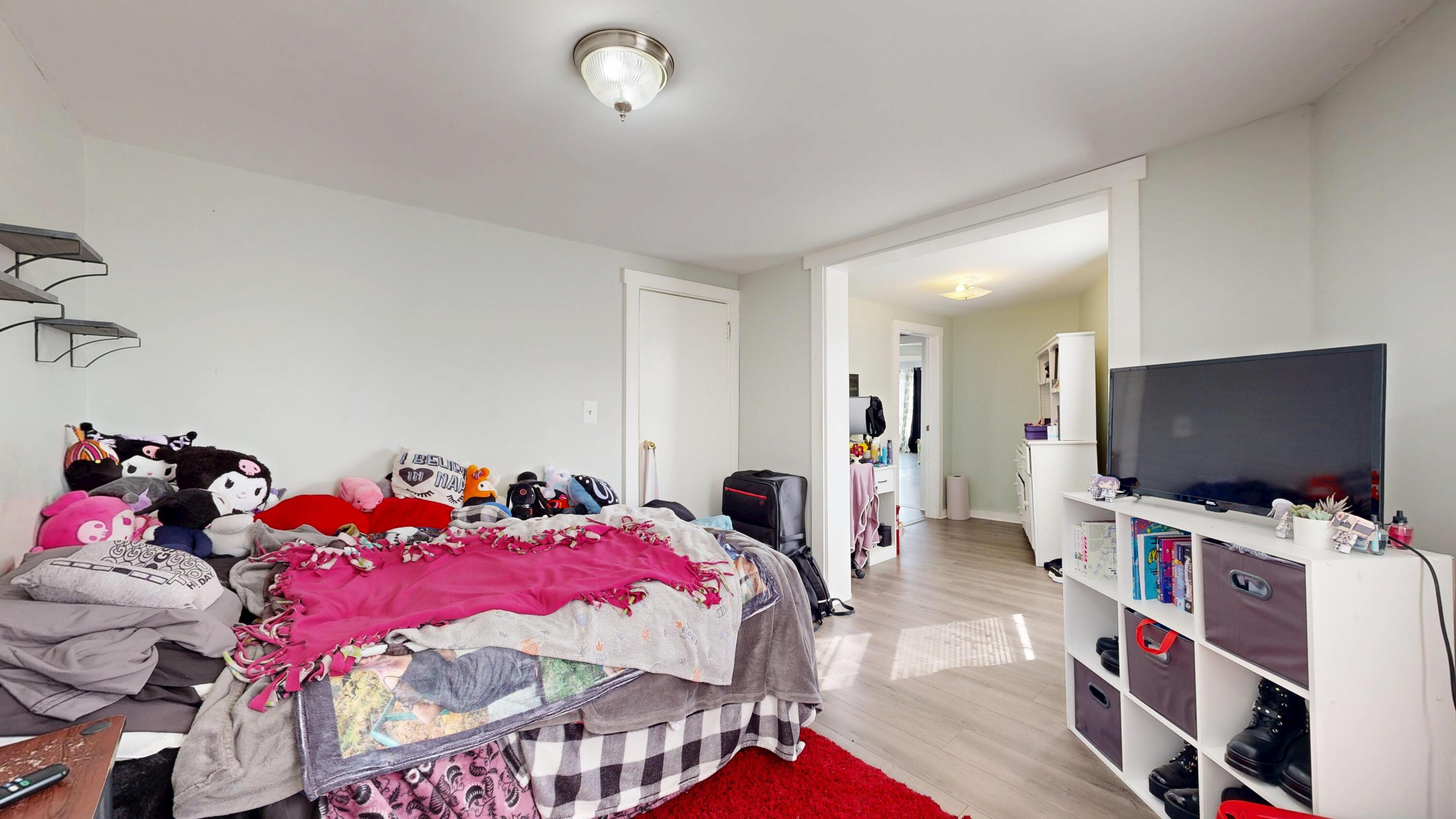 26 Holland Street, Lewiston, ME, 04240