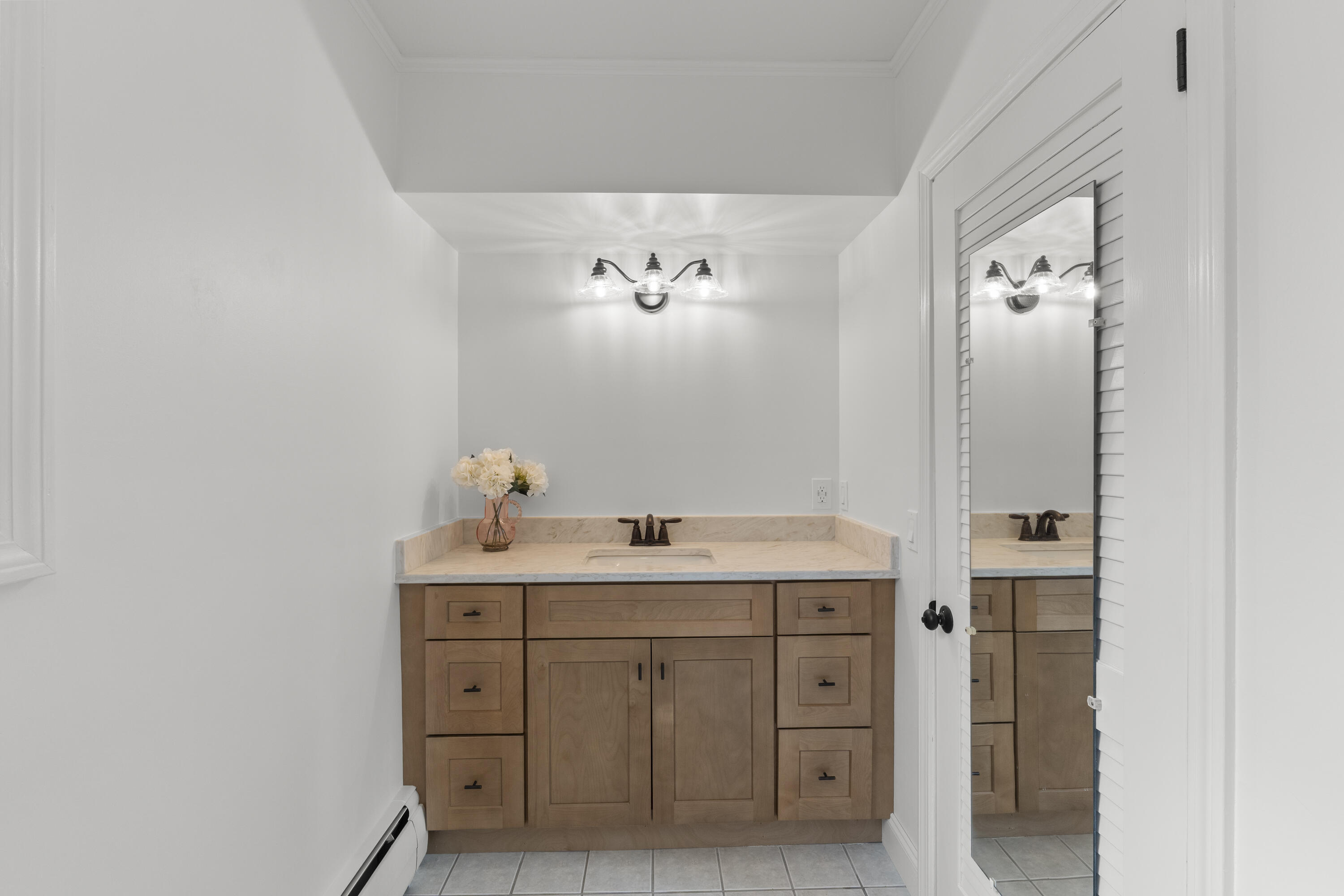 847 Middlesex Road, Topsham, ME, 04086